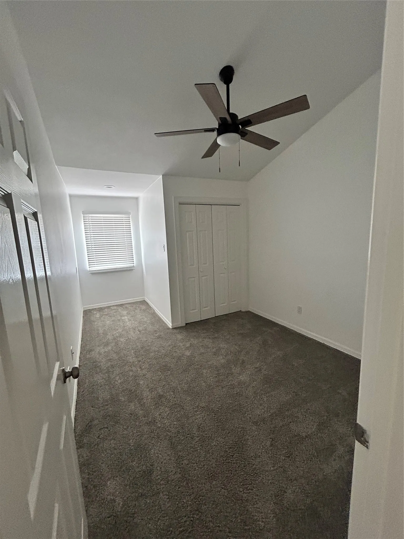 Single Family Residence For Rent in Rockwall County , 4200 Pompei Court, Rockwall, Texas 75087, 3 Bedroom, 3 Bathroom, 4 Garage spaces, 1,542 Sqft, built in 1993, mls#21383666, Real Estate Agent in Rockwall, Homes For Rent in Rockwall county, Homes For Rent in Rockwall, Realtor in Rockwall Texas, Real Estate Brokerage Independent Realty Texas, Luminita Cordes Realtor