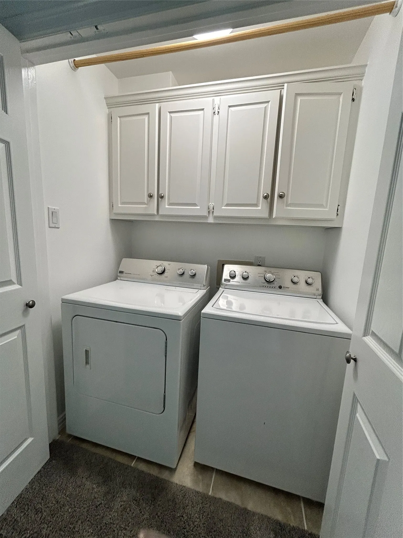 Single Family Residence For Rent in Rockwall County , 4200 Pompei Court, Rockwall, Texas 75087, 3 Bedroom, 3 Bathroom, 4 Garage spaces, 1,542 Sqft, built in 1993, mls#21383666, Real Estate Agent in Rockwall, Homes For Rent in Rockwall county, Homes For Rent in Rockwall, Realtor in Rockwall Texas, Real Estate Brokerage Independent Realty Texas, Luminita Cordes Realtor
