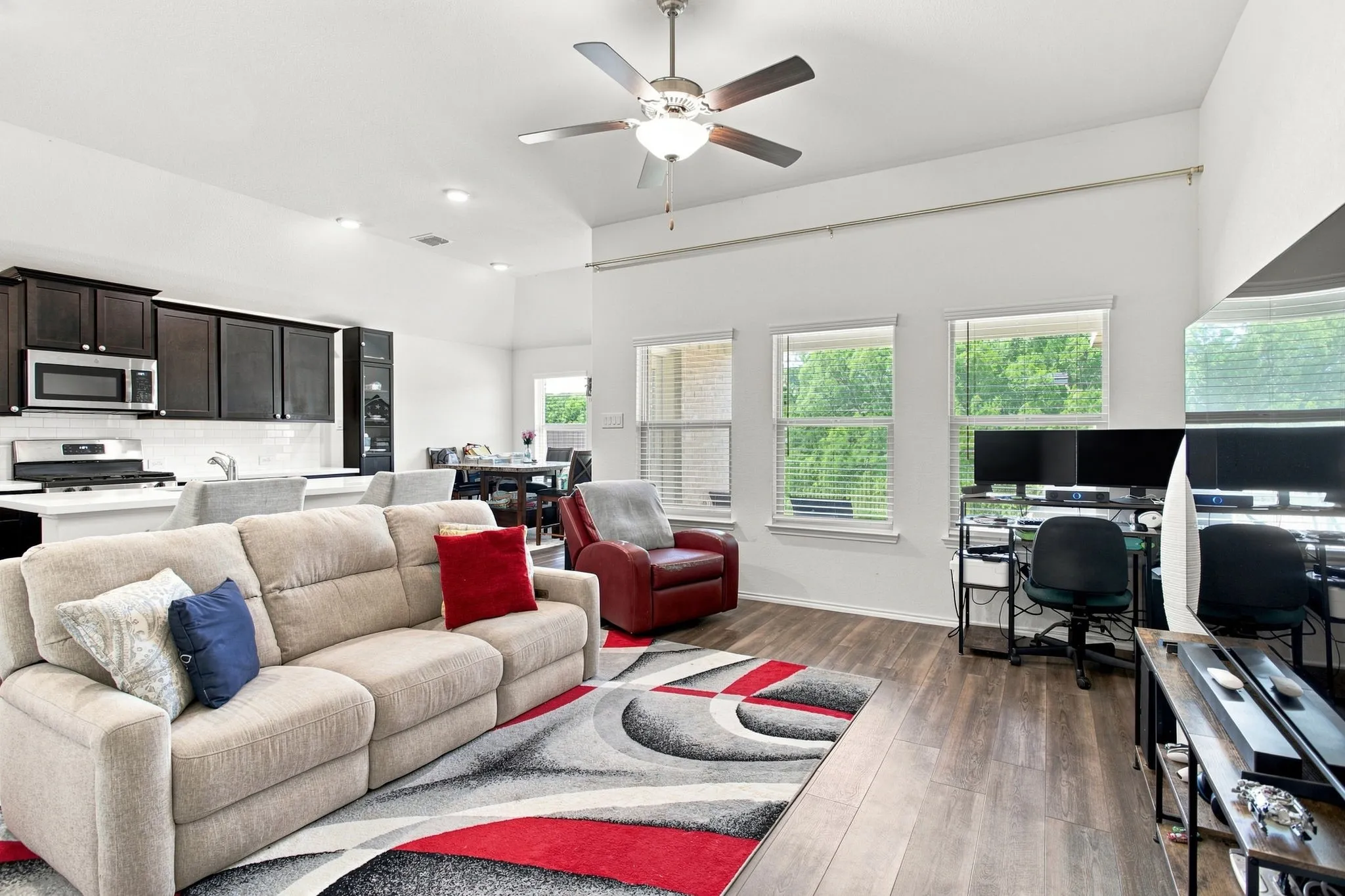 Single Family Residence For Sale in Denton County , 1810 Alamandine Avenue, Cross Roads, Texas 76227, 3 Bedroom, 2 Bathroom, 2 Garage spaces, 1,536 Sqft, built in 2019, mls#21384046, Real Estate Agent in Cross Roads, Homes For Sale in Denton county, Homes For Sale in Cross Roads, Realtor in Cross Roads Texas, Real Estate Brokerage Independent Realty Texas, Luminita Cordes Realtor