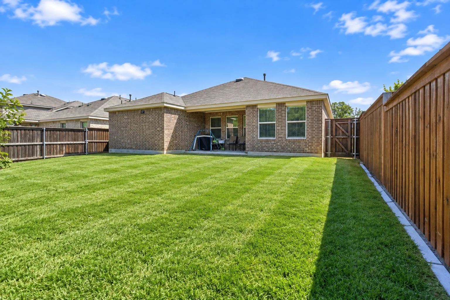 Single Family Residence For Sale in Denton County , 1810 Alamandine Avenue, Cross Roads, Texas 76227, 3 Bedroom, 2 Bathroom, 2 Garage spaces, 1,536 Sqft, built in 2019, mls#21384046, Real Estate Agent in Cross Roads, Homes For Sale in Denton county, Homes For Sale in Cross Roads, Realtor in Cross Roads Texas, Real Estate Brokerage Independent Realty Texas, Luminita Cordes Realtor