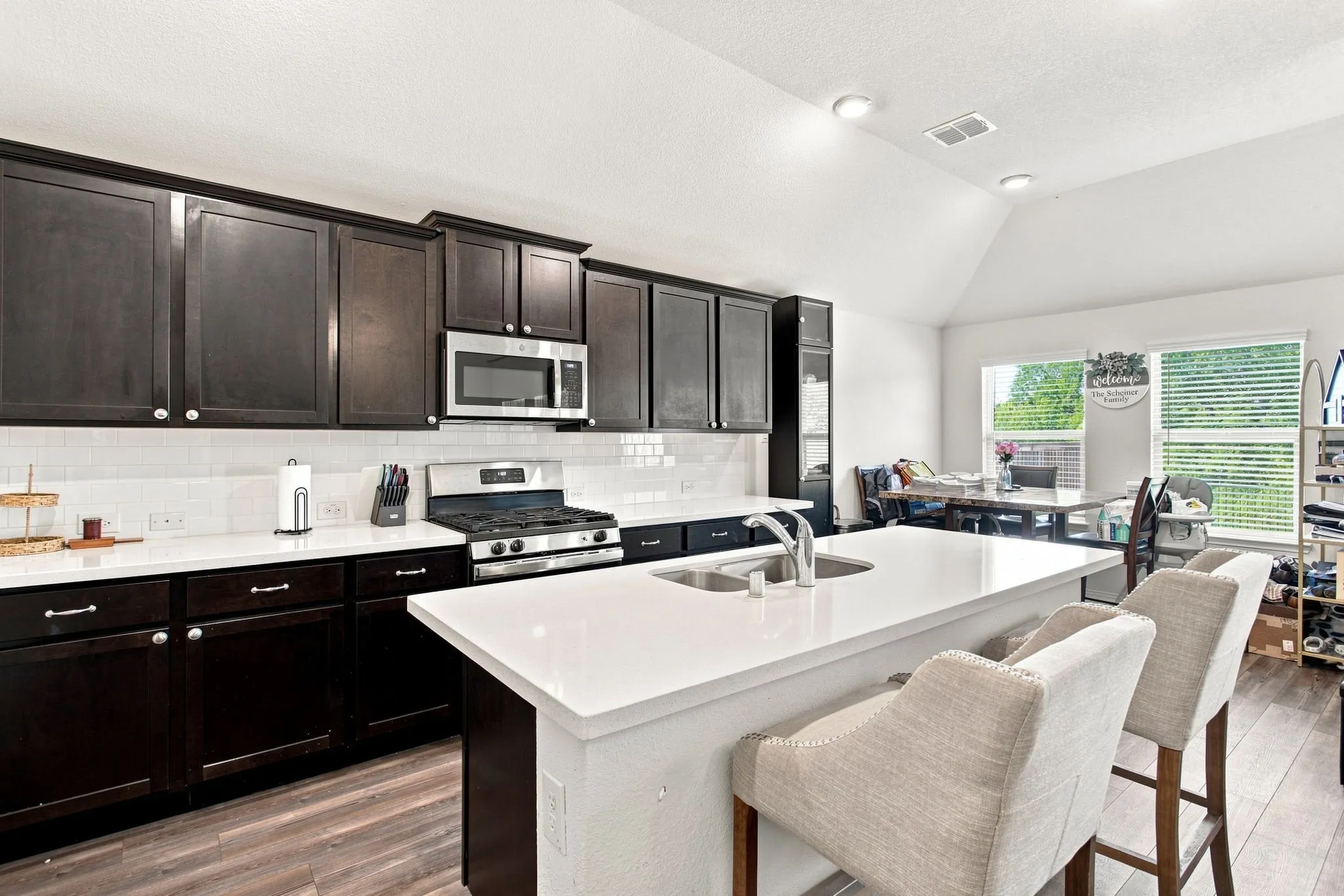 Single Family Residence For Sale in Denton County , 1810 Alamandine Avenue, Cross Roads, Texas 76227, 3 Bedroom, 2 Bathroom, 2 Garage spaces, 1,536 Sqft, built in 2019, mls#21384046, Real Estate Agent in Cross Roads, Homes For Sale in Denton county, Homes For Sale in Cross Roads, Realtor in Cross Roads Texas, Real Estate Brokerage Independent Realty Texas, Luminita Cordes Realtor