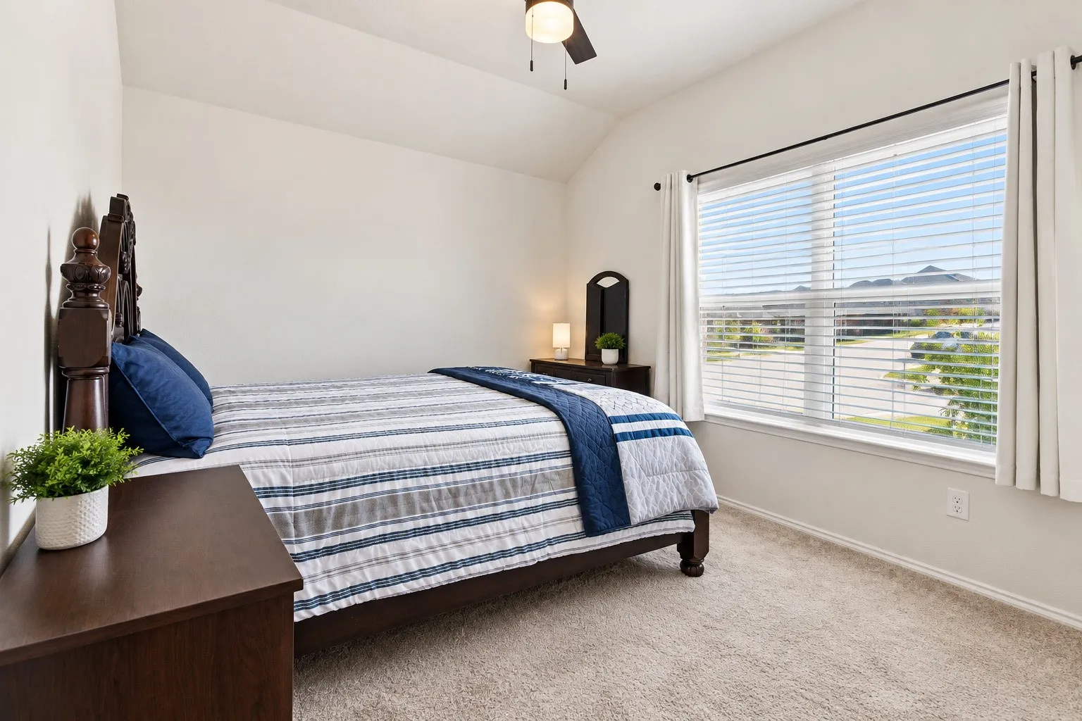 Single Family Residence For Sale in Denton County , 1810 Alamandine Avenue, Cross Roads, Texas 76227, 3 Bedroom, 2 Bathroom, 2 Garage spaces, 1,536 Sqft, built in 2019, mls#21384046, Real Estate Agent in Cross Roads, Homes For Sale in Denton county, Homes For Sale in Cross Roads, Realtor in Cross Roads Texas, Real Estate Brokerage Independent Realty Texas, Luminita Cordes Realtor