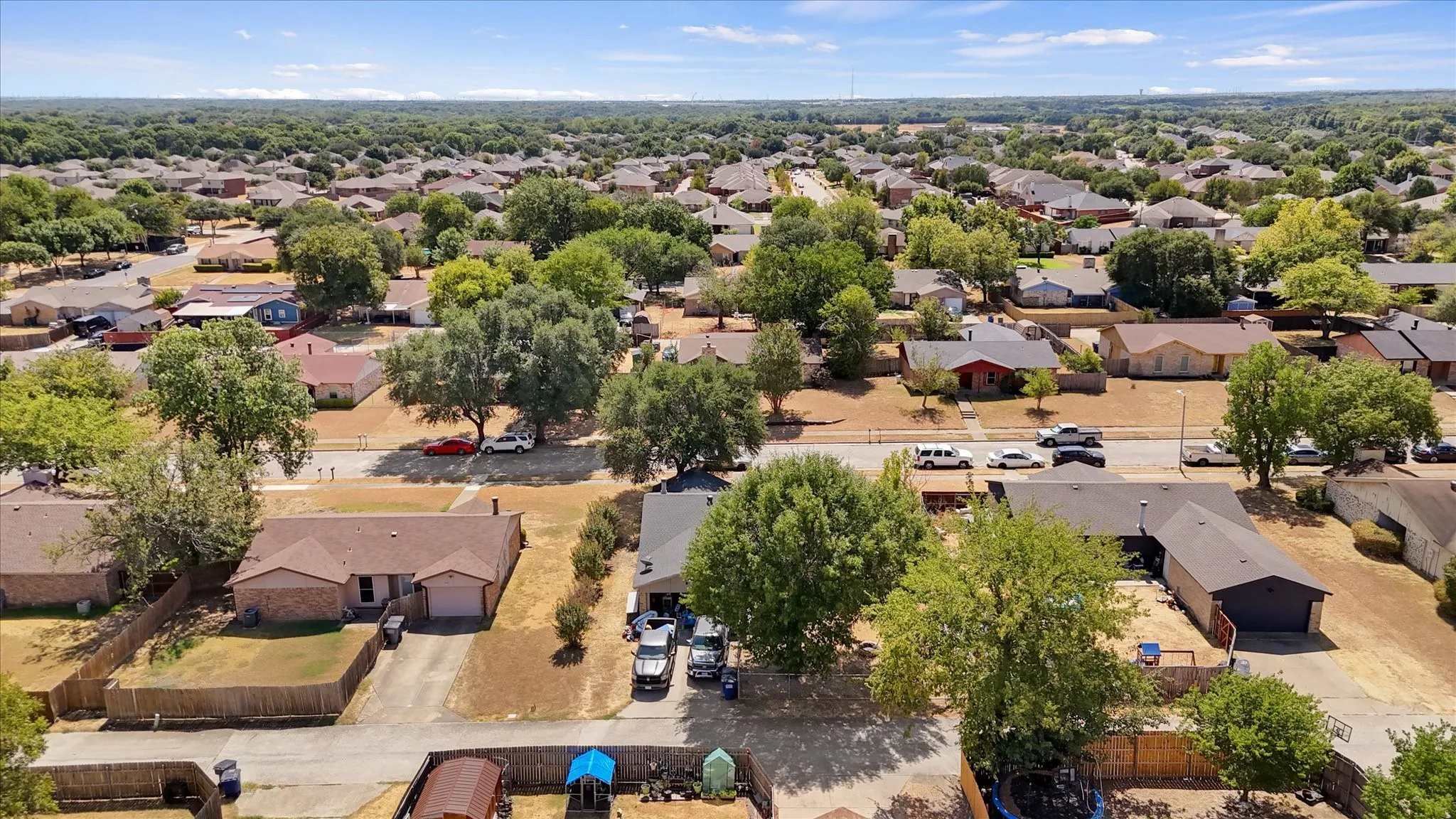 Single Family Residence For Sale in Dallas County , 1117 Southridge Drive, Lancaster, Texas 75146, 3 Bedroom, 2 Bathroom, 2 Garage spaces, 1,608 Sqft, built in 1980, mls#21384525, Real Estate Agent in Lancaster, Homes For Sale in Dallas county, Homes For Sale in Lancaster, Realtor in Lancaster Texas, Real Estate Brokerage Independent Realty Texas, Luminita Cordes Realtor