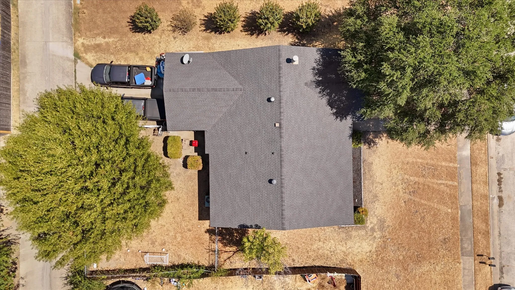 Single Family Residence For Sale in Dallas County , 1117 Southridge Drive, Lancaster, Texas 75146, 3 Bedroom, 2 Bathroom, 2 Garage spaces, 1,608 Sqft, built in 1980, mls#21384525, Real Estate Agent in Lancaster, Homes For Sale in Dallas county, Homes For Sale in Lancaster, Realtor in Lancaster Texas, Real Estate Brokerage Independent Realty Texas, Luminita Cordes Realtor