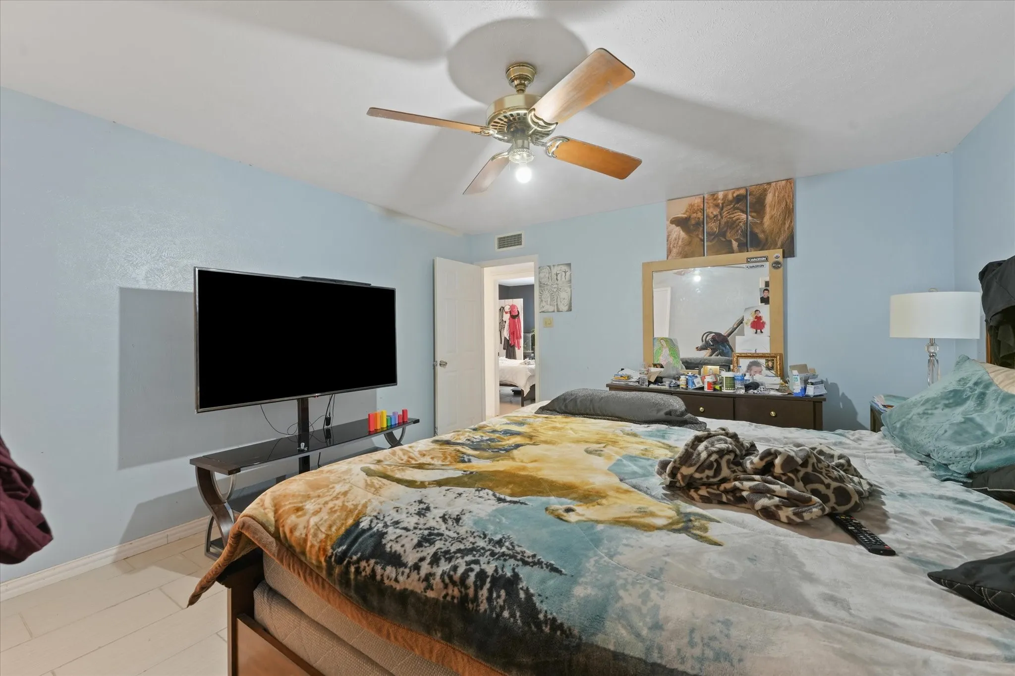 Single Family Residence For Sale in Dallas County , 1117 Southridge Drive, Lancaster, Texas 75146, 3 Bedroom, 2 Bathroom, 2 Garage spaces, 1,608 Sqft, built in 1980, mls#21384525, Real Estate Agent in Lancaster, Homes For Sale in Dallas county, Homes For Sale in Lancaster, Realtor in Lancaster Texas, Real Estate Brokerage Independent Realty Texas, Luminita Cordes Realtor
