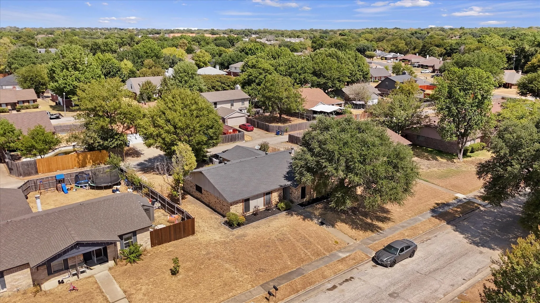 Single Family Residence For Sale in Dallas County , 1117 Southridge Drive, Lancaster, Texas 75146, 3 Bedroom, 2 Bathroom, 2 Garage spaces, 1,608 Sqft, built in 1980, mls#21384525, Real Estate Agent in Lancaster, Homes For Sale in Dallas county, Homes For Sale in Lancaster, Realtor in Lancaster Texas, Real Estate Brokerage Independent Realty Texas, Luminita Cordes Realtor