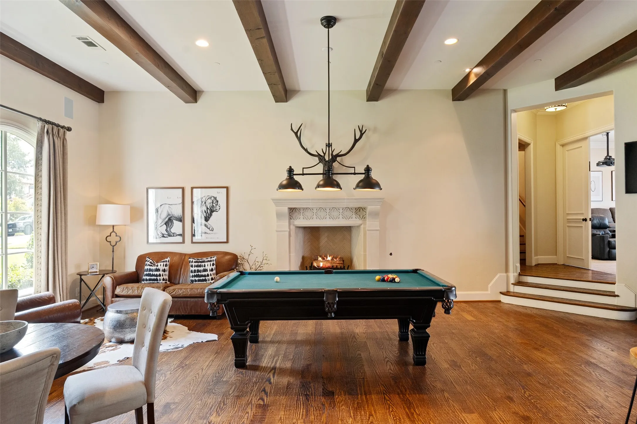 Single Family Residence For Sale in Dallas County , 3516 Wentwood Drive, University Park, Texas 75225, 6 Bedroom, 9 Bathroom, 4 Garage spaces, 8,644 Sqft, built in 2002, mls#21384218, Real Estate Agent in University Park, Homes For Sale in Dallas county, Homes For Sale in University Park, Realtor in University Park Texas, Real Estate Brokerage Independent Realty Texas, Luminita Cordes Realtor