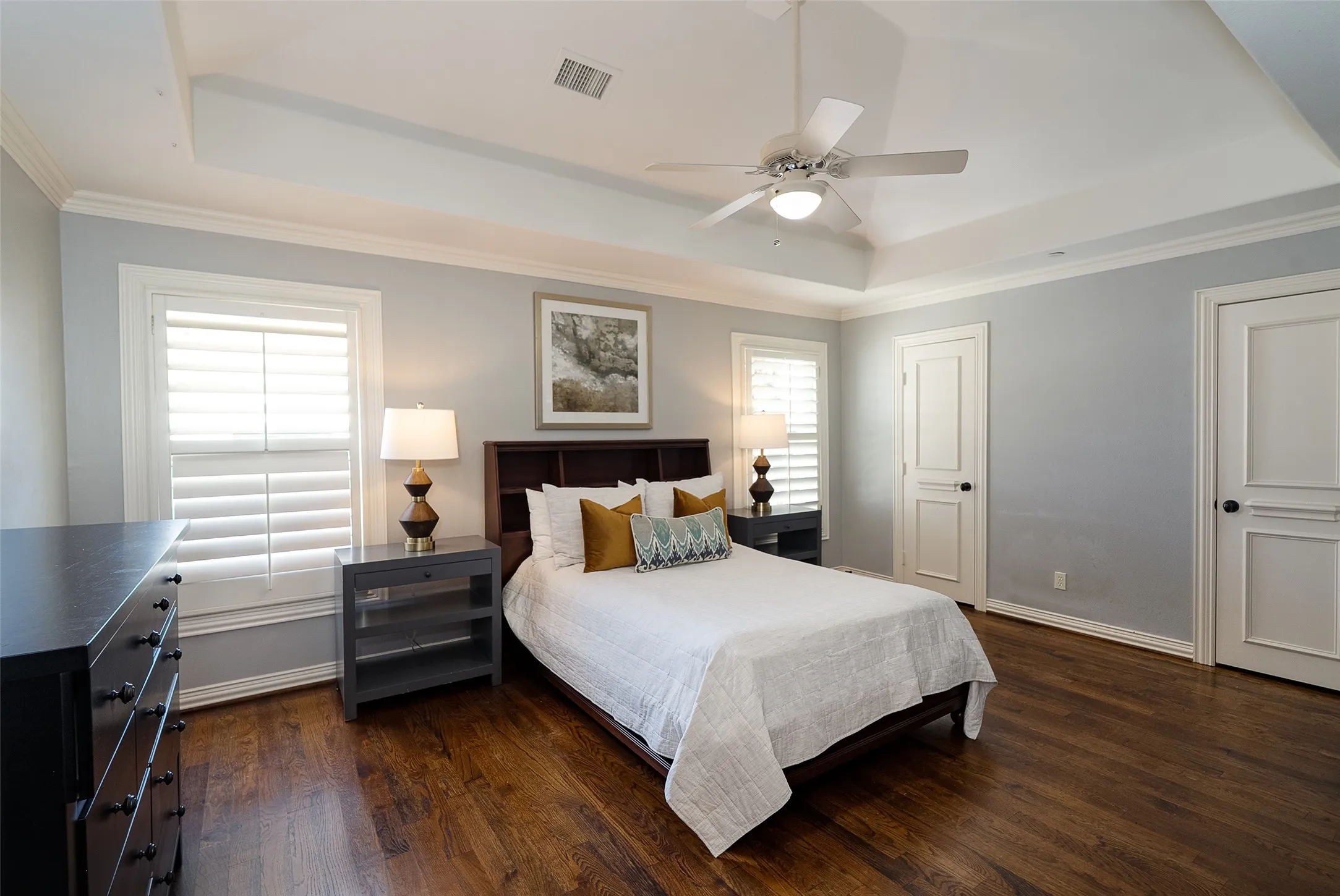 Single Family Residence For Sale in Dallas County , 3516 Wentwood Drive, University Park, Texas 75225, 6 Bedroom, 9 Bathroom, 4 Garage spaces, 8,644 Sqft, built in 2002, mls#21384218, Real Estate Agent in University Park, Homes For Sale in Dallas county, Homes For Sale in University Park, Realtor in University Park Texas, Real Estate Brokerage Independent Realty Texas, Luminita Cordes Realtor