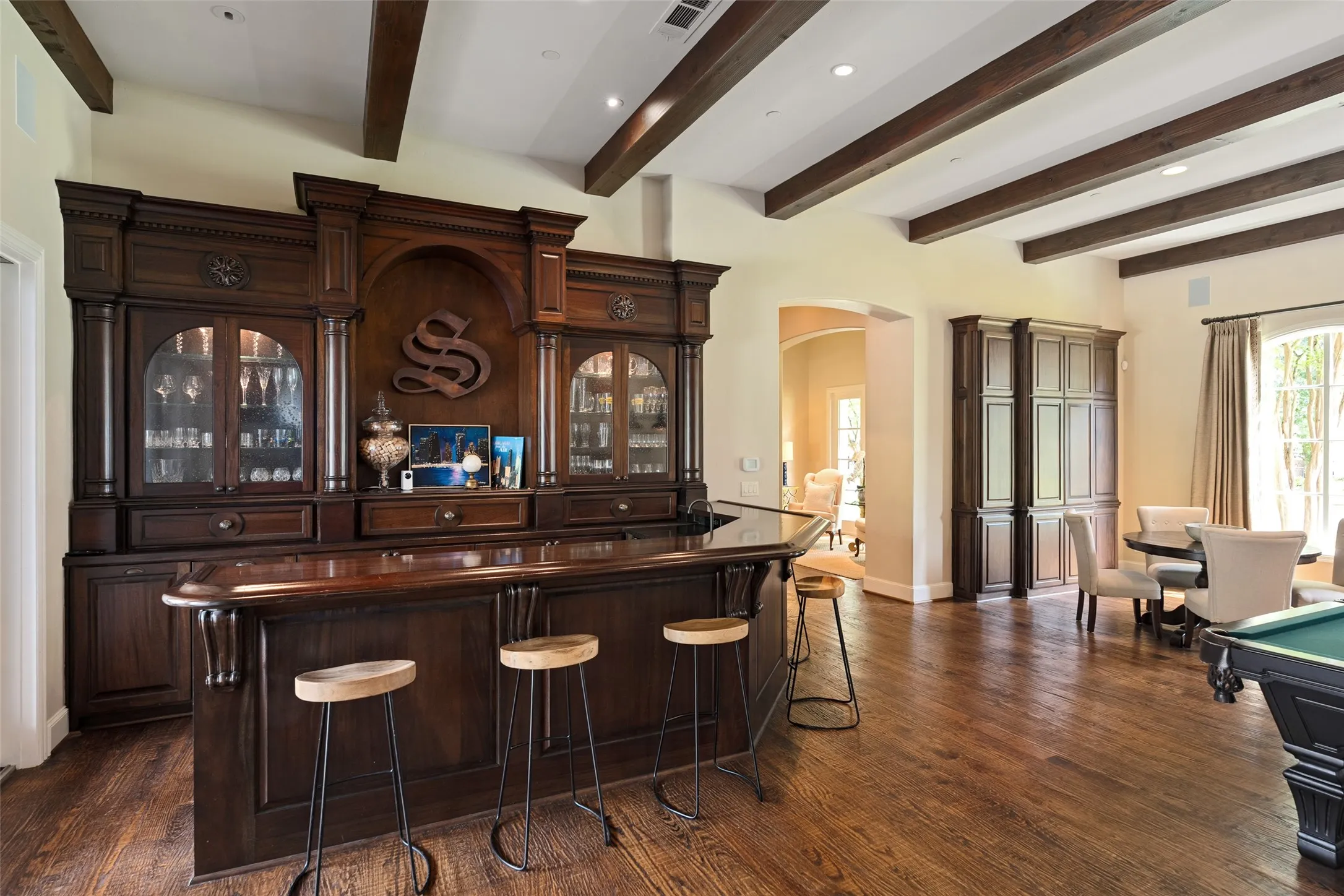 Single Family Residence For Sale in Dallas County , 3516 Wentwood Drive, University Park, Texas 75225, 6 Bedroom, 9 Bathroom, 4 Garage spaces, 8,644 Sqft, built in 2002, mls#21384218, Real Estate Agent in University Park, Homes For Sale in Dallas county, Homes For Sale in University Park, Realtor in University Park Texas, Real Estate Brokerage Independent Realty Texas, Luminita Cordes Realtor