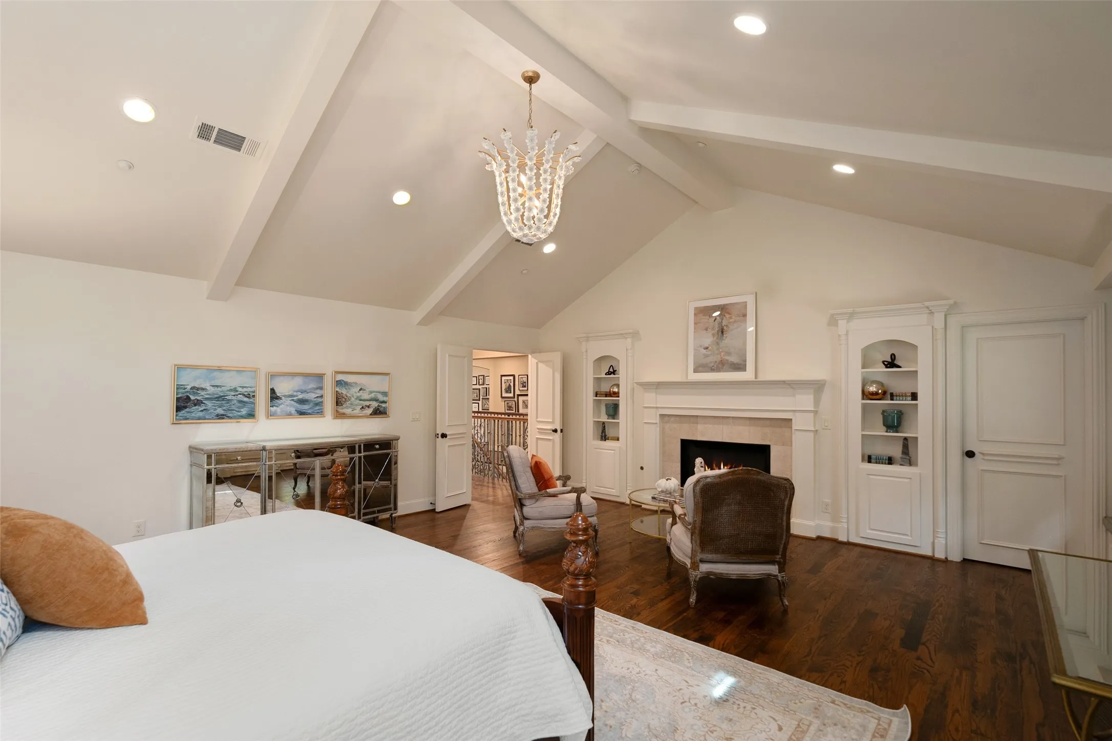 Single Family Residence For Sale in Dallas County , 3516 Wentwood Drive, University Park, Texas 75225, 6 Bedroom, 9 Bathroom, 4 Garage spaces, 8,644 Sqft, built in 2002, mls#21384218, Real Estate Agent in University Park, Homes For Sale in Dallas county, Homes For Sale in University Park, Realtor in University Park Texas, Real Estate Brokerage Independent Realty Texas, Luminita Cordes Realtor