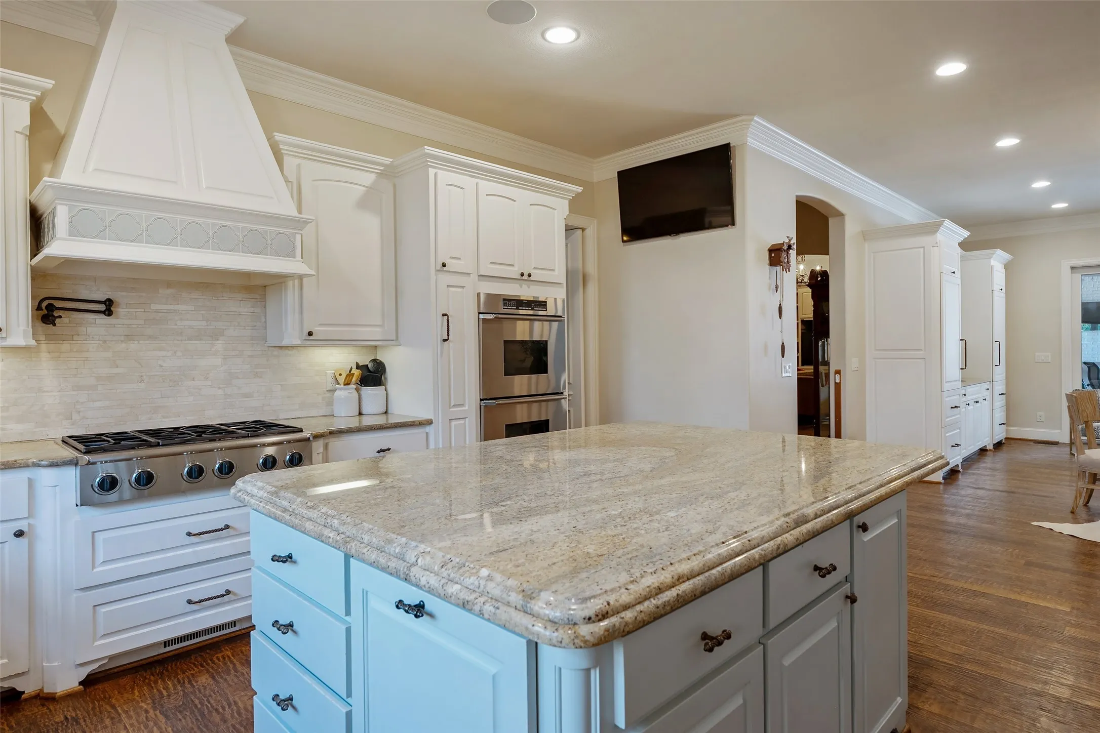 Single Family Residence For Sale in Dallas County , 3516 Wentwood Drive, University Park, Texas 75225, 6 Bedroom, 9 Bathroom, 4 Garage spaces, 8,644 Sqft, built in 2002, mls#21384218, Real Estate Agent in University Park, Homes For Sale in Dallas county, Homes For Sale in University Park, Realtor in University Park Texas, Real Estate Brokerage Independent Realty Texas, Luminita Cordes Realtor