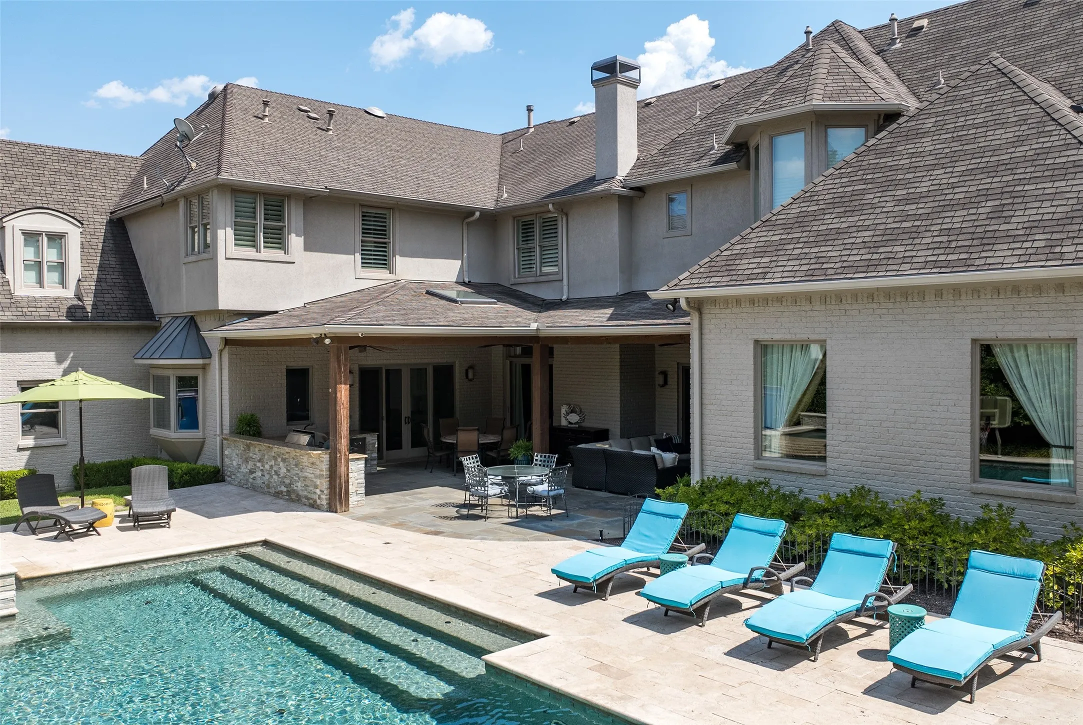 Single Family Residence For Sale in Dallas County , 3516 Wentwood Drive, University Park, Texas 75225, 6 Bedroom, 9 Bathroom, 4 Garage spaces, 8,644 Sqft, built in 2002, mls#21384218, Real Estate Agent in University Park, Homes For Sale in Dallas county, Homes For Sale in University Park, Realtor in University Park Texas, Real Estate Brokerage Independent Realty Texas, Luminita Cordes Realtor