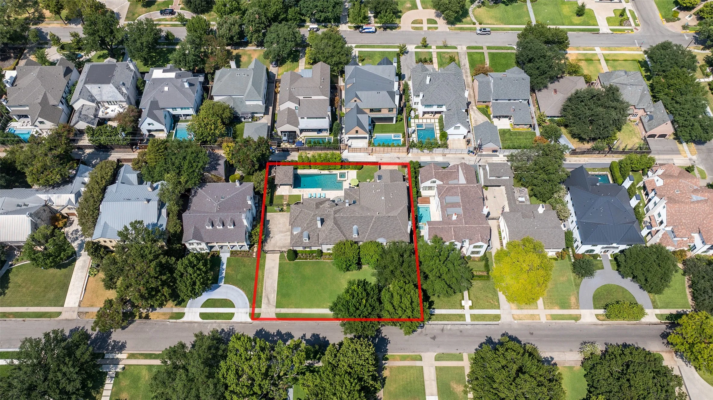 Single Family Residence For Sale in Dallas County , 3516 Wentwood Drive, University Park, Texas 75225, 6 Bedroom, 9 Bathroom, 4 Garage spaces, 8,644 Sqft, built in 2002, mls#21384218, Real Estate Agent in University Park, Homes For Sale in Dallas county, Homes For Sale in University Park, Realtor in University Park Texas, Real Estate Brokerage Independent Realty Texas, Luminita Cordes Realtor