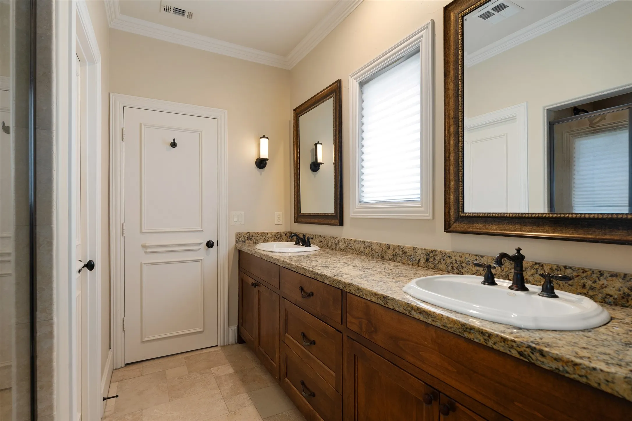 Single Family Residence For Sale in Dallas County , 3516 Wentwood Drive, University Park, Texas 75225, 6 Bedroom, 9 Bathroom, 4 Garage spaces, 8,644 Sqft, built in 2002, mls#21384218, Real Estate Agent in University Park, Homes For Sale in Dallas county, Homes For Sale in University Park, Realtor in University Park Texas, Real Estate Brokerage Independent Realty Texas, Luminita Cordes Realtor
