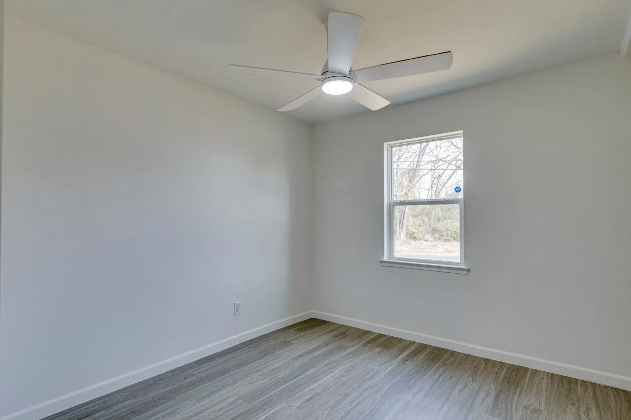 Single Family Residence For Sale in Dallas County , 3831 Black Oak Drive, Dallas, Texas 75241, 3 Bedroom, 2 Bathroom, 1 Garage spaces, 1,455 Sqft, built in 1959, mls#21384715, Real Estate Agent in Dallas, Homes For Sale in Dallas county, Homes For Sale in Dallas, Realtor in Dallas Texas, Real Estate Brokerage Independent Realty Texas, Luminita Cordes Realtor
