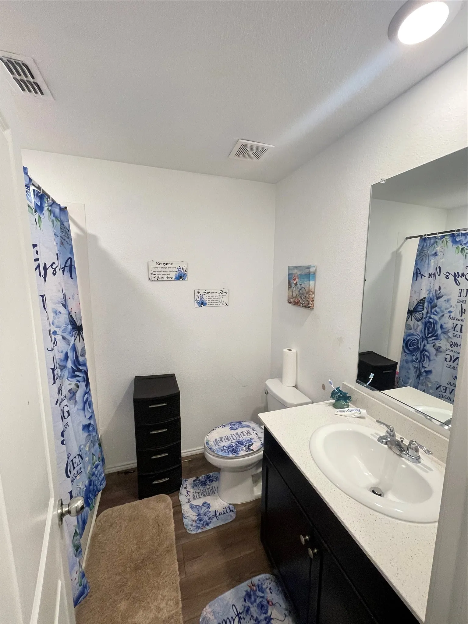 Single Family Residence For Rent in Kaufman County , 2925 Bronte Boulevard, Heartland, Texas 75126, 3 Bedroom, 2 Bathroom, 2 Garage spaces, 1,481 Sqft, built in 2021, mls#21384716, Real Estate Agent in Heartland, Homes For Rent in Kaufman county, Homes For Rent in Heartland, Realtor in Heartland Texas, Real Estate Brokerage Independent Realty Texas, Luminita Cordes Realtor