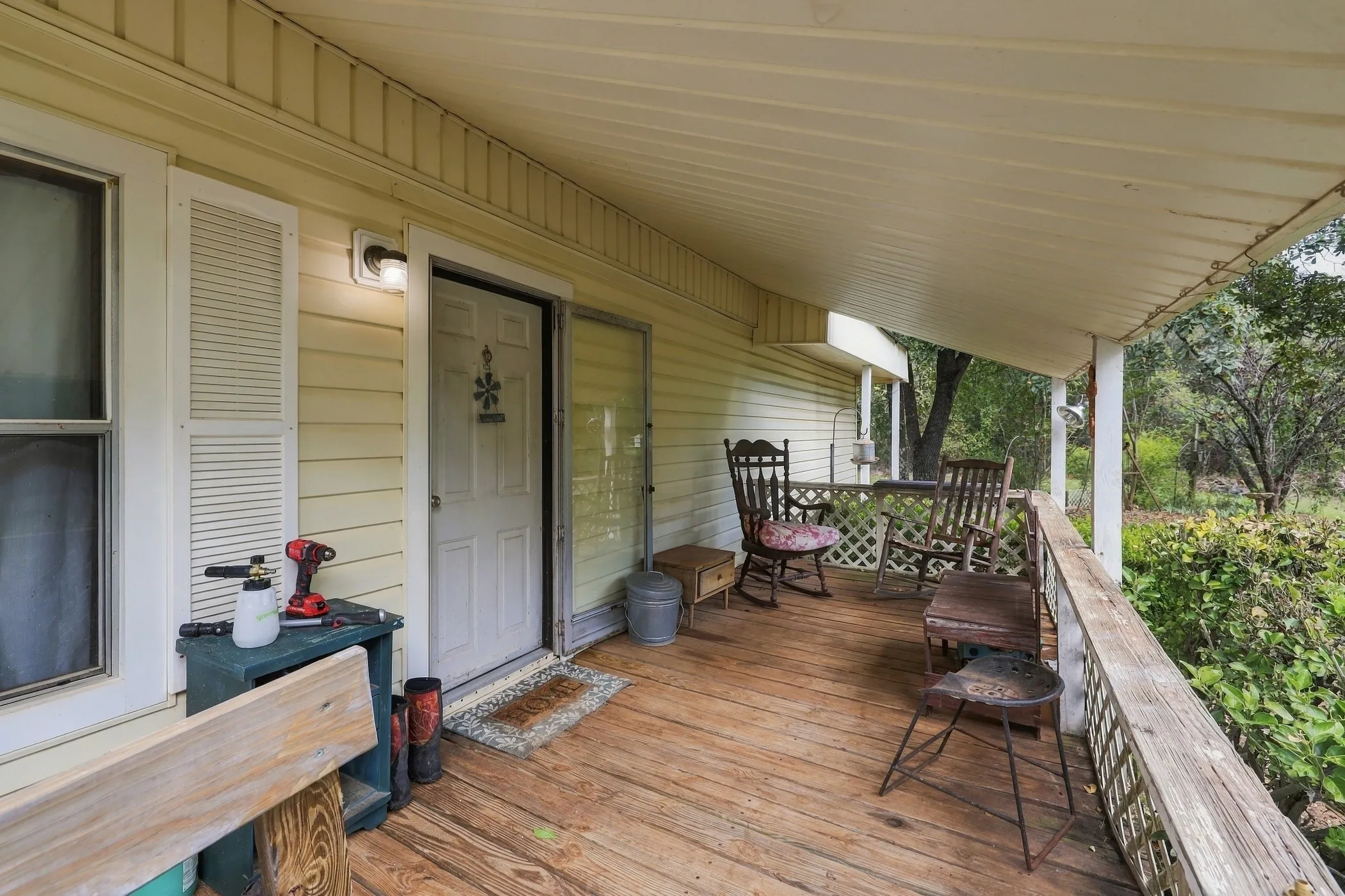 Mobile Home For Sale in Anderson County , 530 An County Rd 154, Palestine, Texas 75801, 3 Bedroom, 2 Bathroom, Garage spaces, 1,064 Sqft, built in 1983, mls#21380237, Real Estate Agent in Palestine, Homes For Sale in Anderson county, Homes For Sale in Palestine, Realtor in Palestine Texas, Real Estate Brokerage Independent Realty Texas, Luminita Cordes Realtor