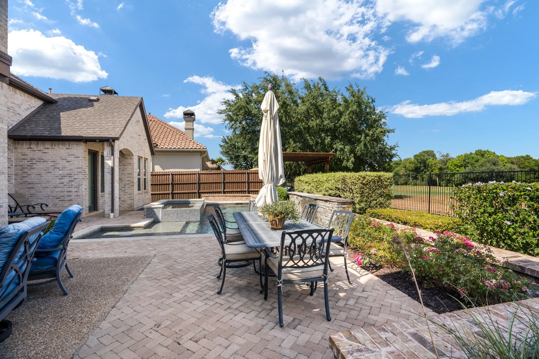 Single Family Residence For Sale in Denton County , 1690 Hilton Head Lane, Frisco, Texas 75034, 5 Bedroom, 7 Bathroom, 4 Garage spaces, 5,995 Sqft, built in 2008, mls#21383899, Real Estate Agent in Frisco, Homes For Sale in Denton county, Homes For Sale in Frisco, Realtor in Frisco Texas, Real Estate Brokerage Independent Realty Texas, Luminita Cordes Realtor