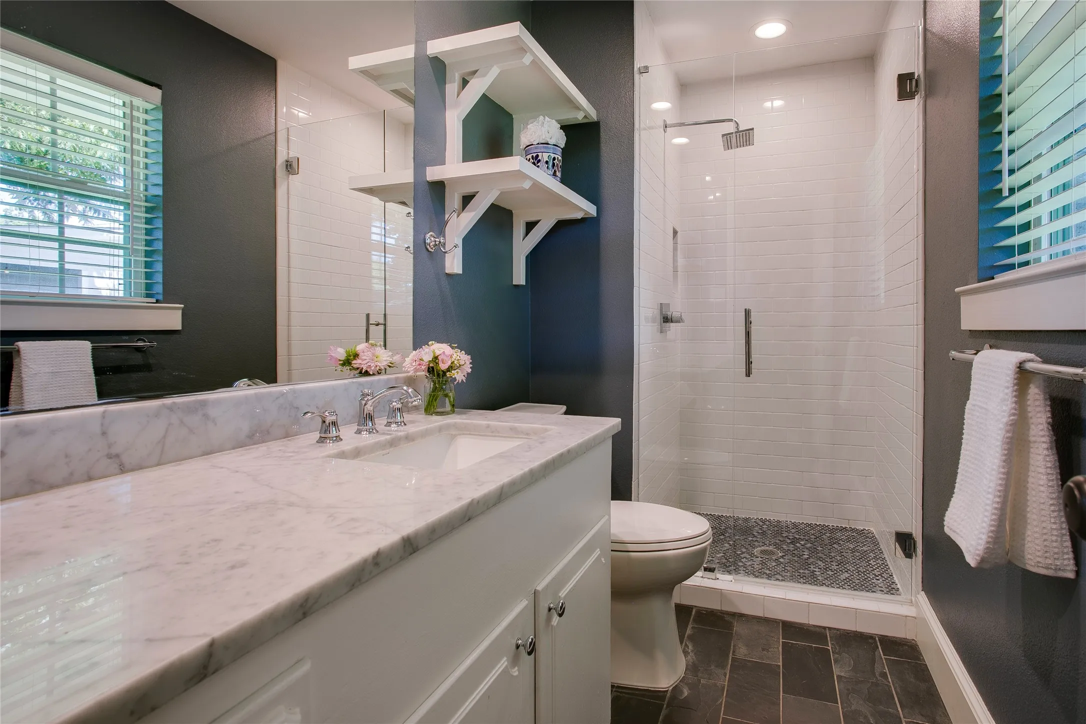 Bath featuring updated tiles