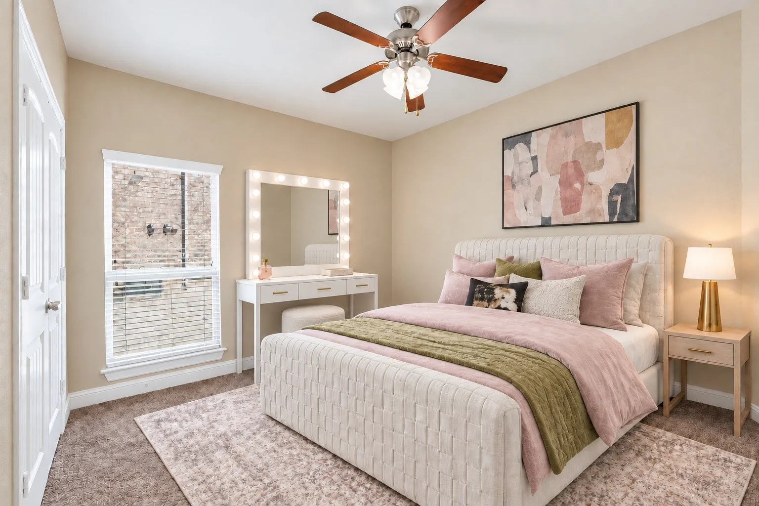 Single Family Residence For Sale in Denton County , 540 Winnetka Drive, Oak Point, Texas 75068, 3 Bedroom, 2 Bathroom, 2 Garage spaces, 2,074 Sqft, built in 2017, mls#21383701, Real Estate Agent in Oak Point, Homes For Sale in Denton county, Homes For Sale in Oak Point, Realtor in Oak Point Texas, Real Estate Brokerage Independent Realty Texas, Luminita Cordes Realtor