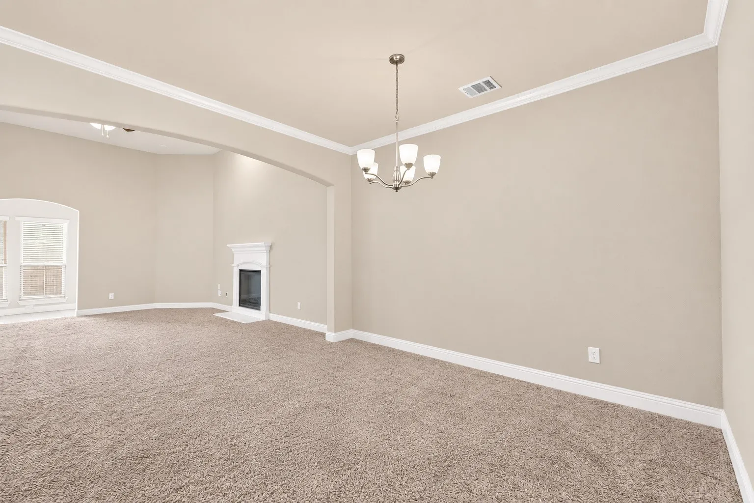 Single Family Residence For Sale in Denton County , 540 Winnetka Drive, Oak Point, Texas 75068, 3 Bedroom, 2 Bathroom, 2 Garage spaces, 2,074 Sqft, built in 2017, mls#21383701, Real Estate Agent in Oak Point, Homes For Sale in Denton county, Homes For Sale in Oak Point, Realtor in Oak Point Texas, Real Estate Brokerage Independent Realty Texas, Luminita Cordes Realtor