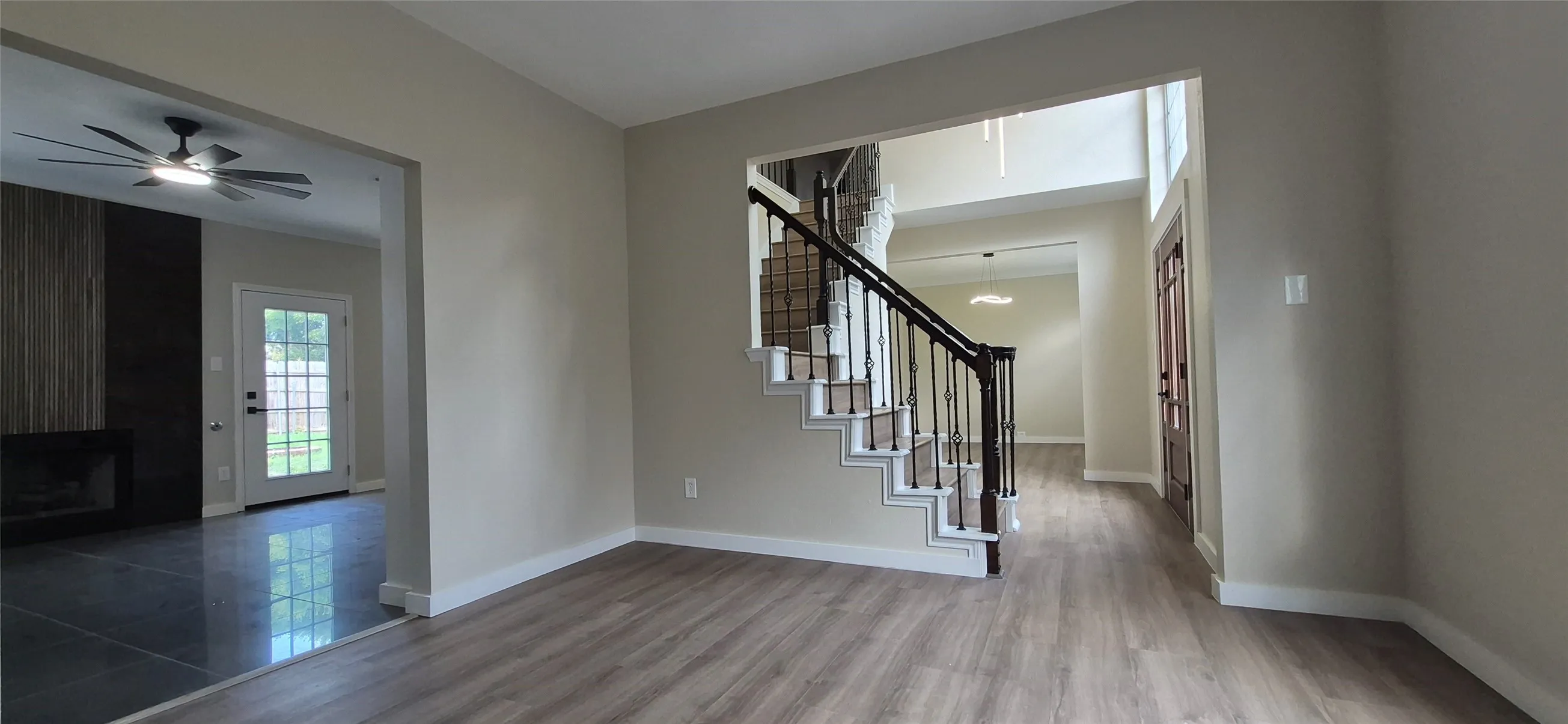 Single Family Residence For Sale in Dallas County , 117 Morningside Drive, Grand Prairie, Texas 75052, 5 Bedroom, 3 Bathroom, 2 Garage spaces, 2,657 Sqft, built in 1990, mls#21384726, Real Estate Agent in Grand Prairie, Homes For Sale in Dallas county, Homes For Sale in Grand Prairie, Realtor in Grand Prairie Texas, Real Estate Brokerage Independent Realty Texas, Luminita Cordes Realtor