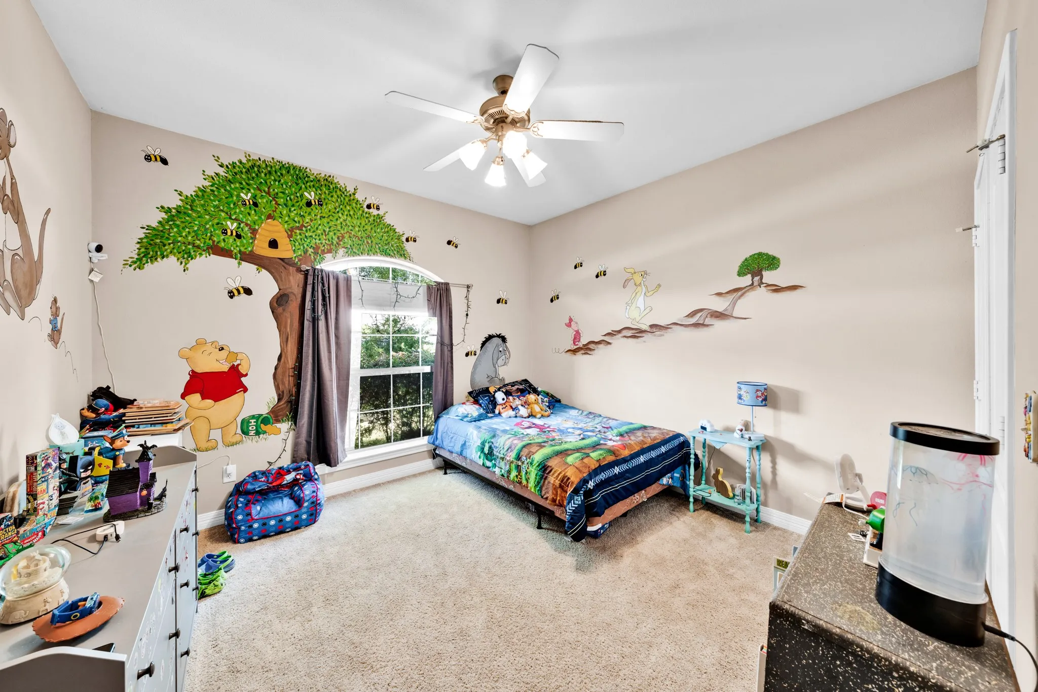 Single Family Residence For Sale in Gregg County , 3808 Clarkway Place, Longview, Texas 75605, 4 Bedroom, 3 Bathroom, 2 Garage spaces, 2,369 Sqft, built in 2006, mls#21383619, Real Estate Agent in Longview, Homes For Sale in Gregg county, Homes For Sale in Longview, Realtor in Longview Texas, Real Estate Brokerage Independent Realty Texas, Luminita Cordes Realtor