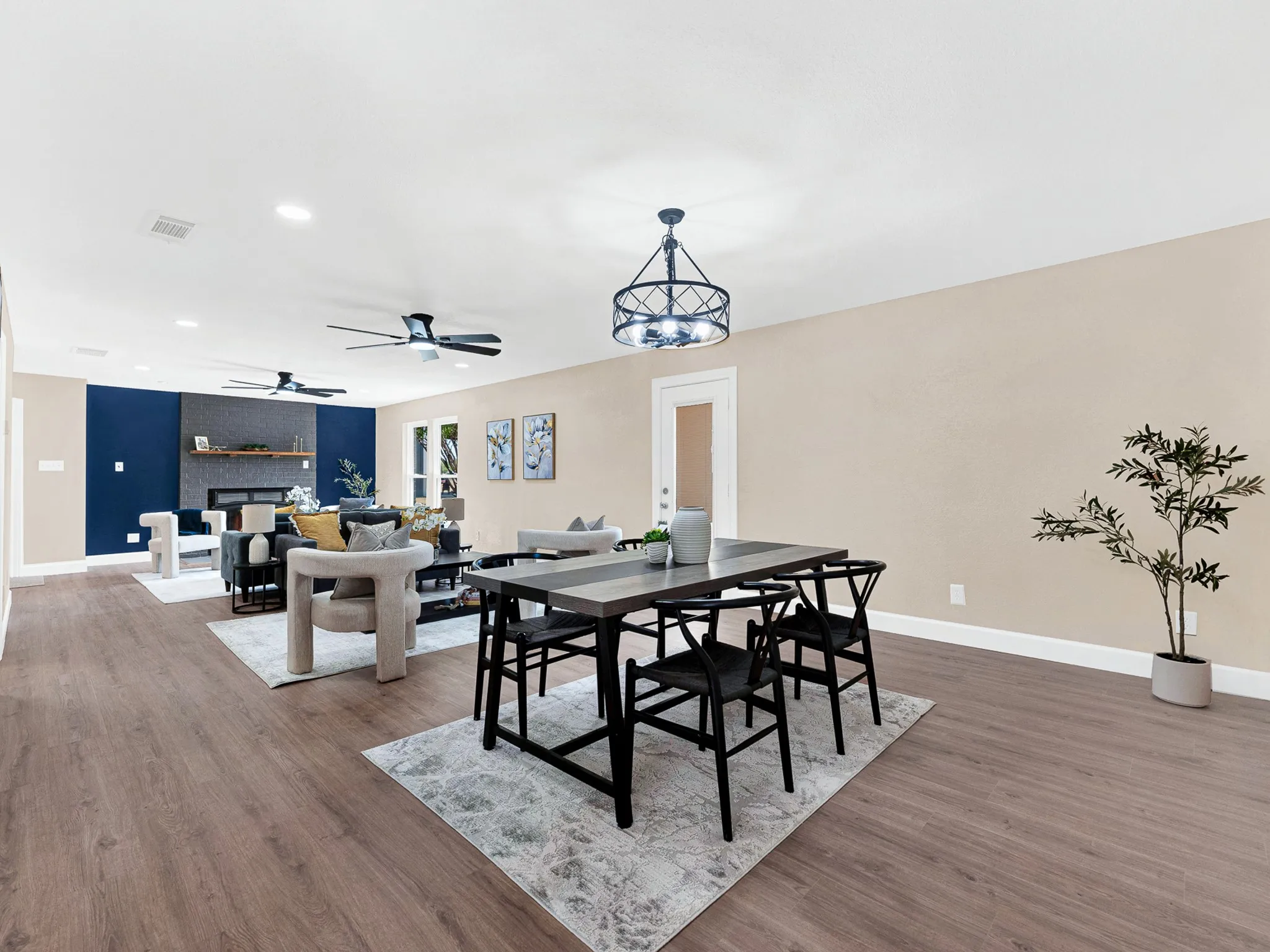 Single Family Residence For Sale in Johnson County , 8116 Whispering Meadows Road, Joshua, Texas 76058, 3 Bedroom, 2 Bathroom, 2 Garage spaces, 2,780 Sqft, built in 1995, mls#21376315, Real Estate Agent in Joshua, Homes For Sale in Johnson county, Homes For Sale in Joshua, Realtor in Joshua Texas, Real Estate Brokerage Independent Realty Texas, Luminita Cordes Realtor