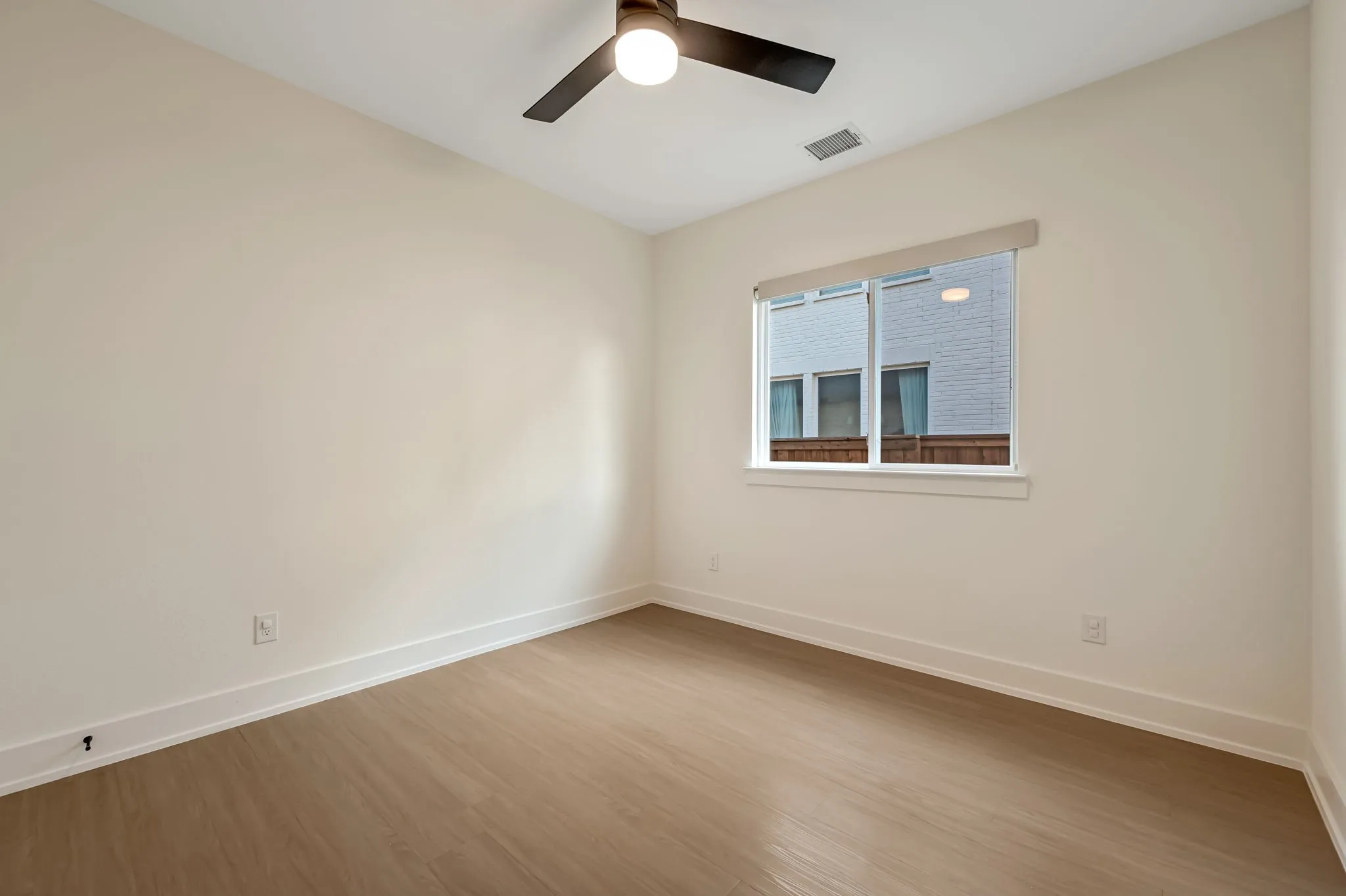 Single Family Residence For Sale in Denton County , 3870 Porter Lane, Prosper, Texas 75078, 5 Bedroom, 4 Bathroom, 3 Garage spaces, 3,131 Sqft, built in 2023, mls#21384693, Real Estate Agent in Prosper, Homes For Sale in Denton county, Homes For Sale in Prosper, Realtor in Prosper Texas, Real Estate Brokerage Independent Realty Texas, Luminita Cordes Realtor
