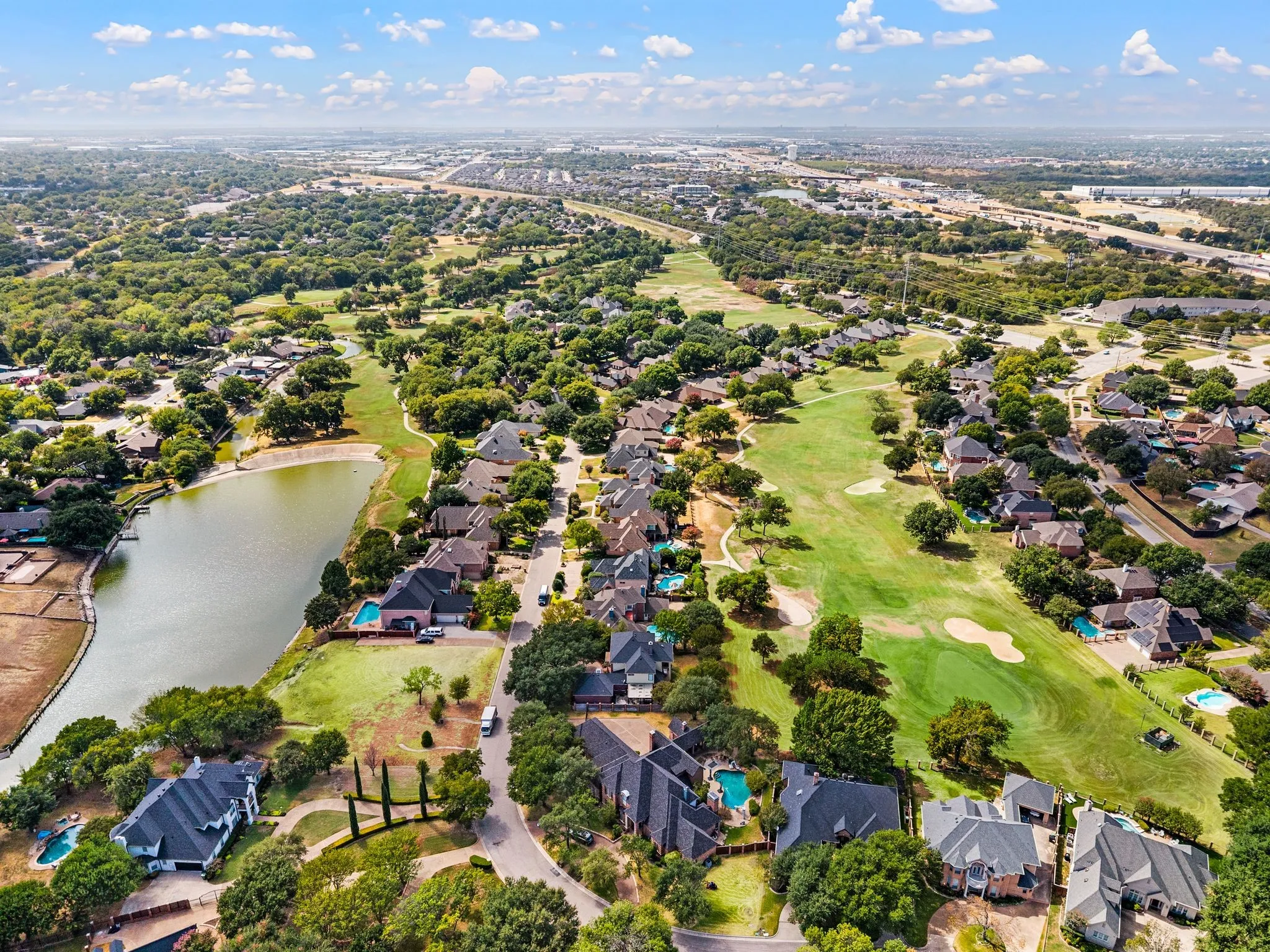 Single Family Residence For Sale in Tarrant County , 4813 Woodcreek Court, North Richland Hills, Texas 76180, 3 Bedroom, 3 Bathroom, 2 Garage spaces, 3,077 Sqft, built in 1978, mls#21383111, Real Estate Agent in North Richland Hills, Homes For Sale in Tarrant county, Homes For Sale in North Richland Hills, Realtor in North Richland Hills Texas, Real Estate Brokerage Independent Realty Texas, Luminita Cordes Realtor