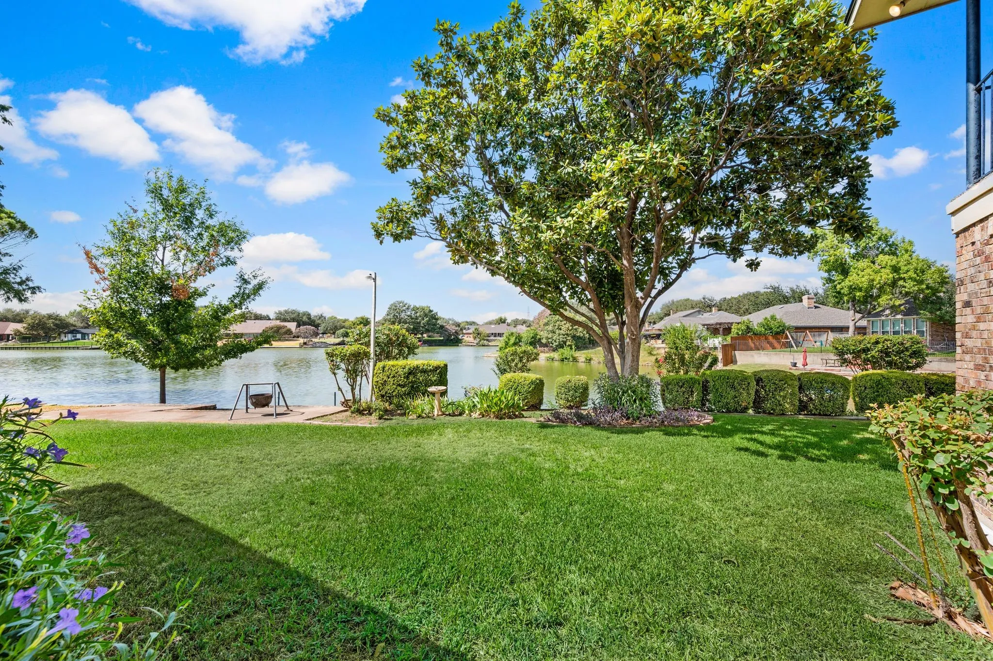 Single Family Residence For Sale in Tarrant County , 4813 Woodcreek Court, North Richland Hills, Texas 76180, 3 Bedroom, 3 Bathroom, 2 Garage spaces, 3,077 Sqft, built in 1978, mls#21383111, Real Estate Agent in North Richland Hills, Homes For Sale in Tarrant county, Homes For Sale in North Richland Hills, Realtor in North Richland Hills Texas, Real Estate Brokerage Independent Realty Texas, Luminita Cordes Realtor