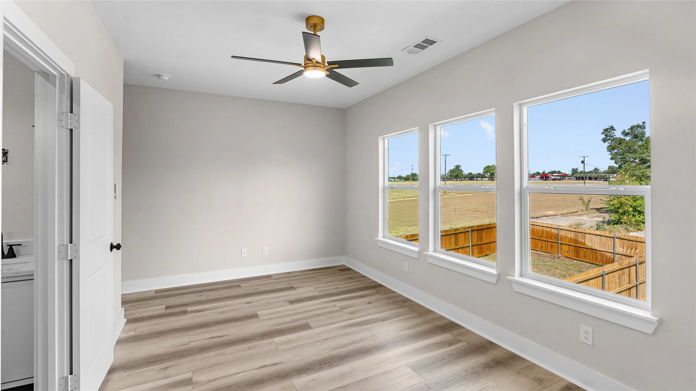 Single Family Residence For Sale in Dallas County , 3147 Stag Road, Dallas, Texas 75216, 3 Bedroom, 3 Bathroom, 1 Garage spaces, 2,088 Sqft, built in 2026, mls#21384741, Real Estate Agent in Dallas, Homes For Sale in Dallas county, Homes For Sale in Dallas, Realtor in Dallas Texas, Real Estate Brokerage Independent Realty Texas, Luminita Cordes Realtor