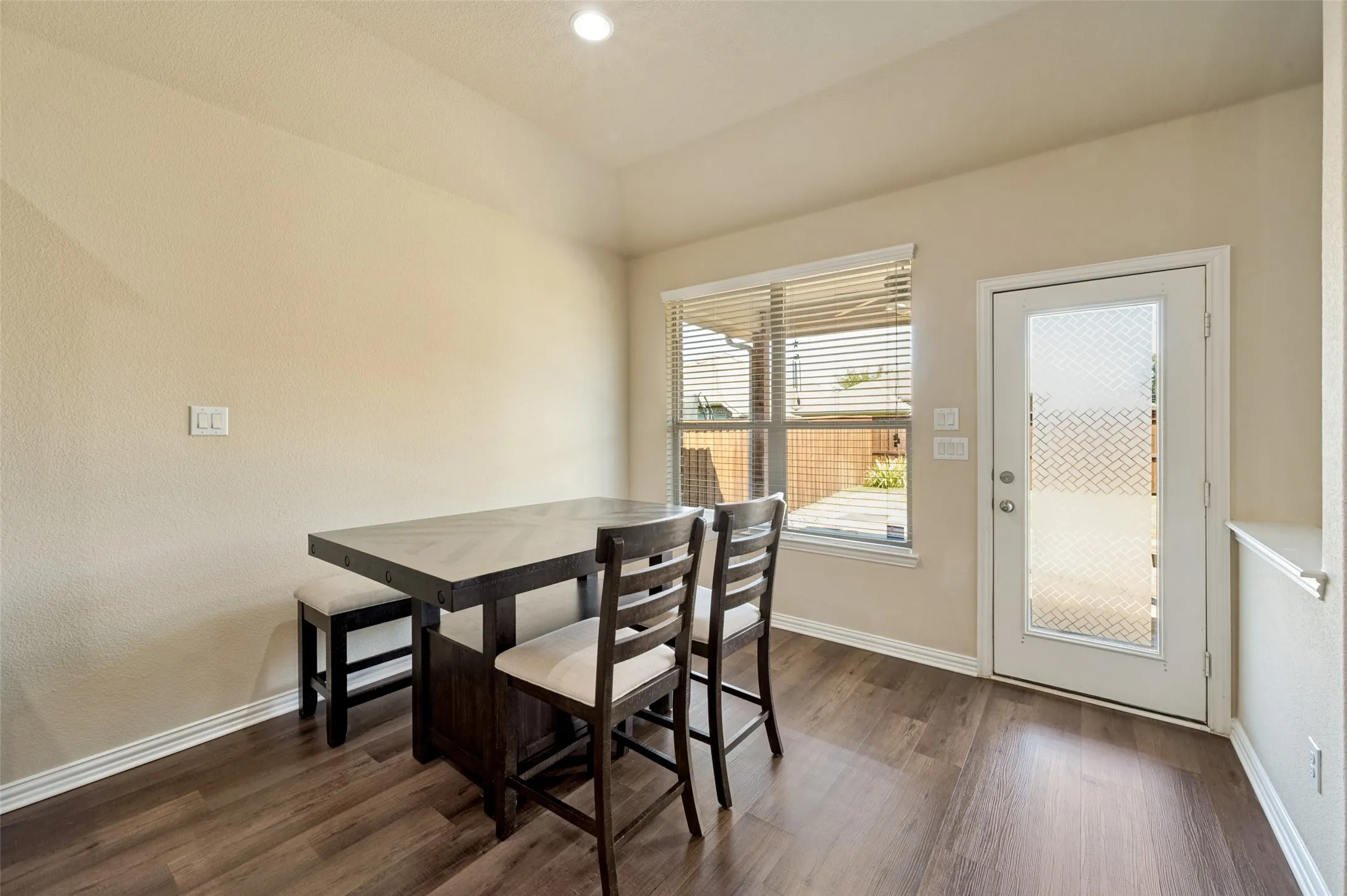 Eat in kitchen space.