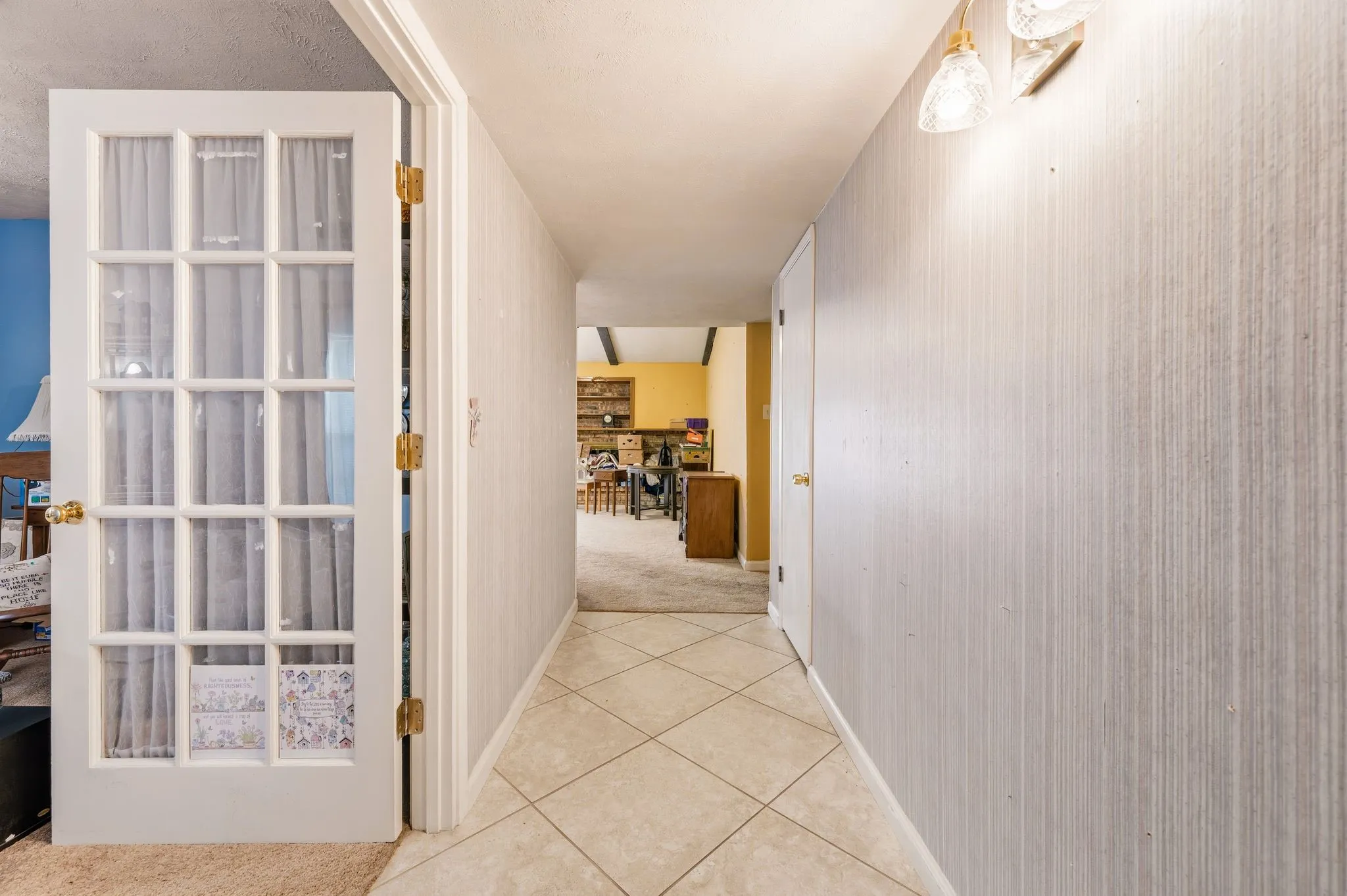 Single Family Residence For Sale in Denton County , 5044 Stanley Drive, The Colony, Texas 75056, 3 Bedroom, 2 Bathroom, 2 Garage spaces, 1,934 Sqft, built in 1977, mls#21384517, Real Estate Agent in The Colony, Homes For Sale in Denton county, Homes For Sale in The Colony, Realtor in The Colony Texas, Real Estate Brokerage Independent Realty Texas, Luminita Cordes Realtor