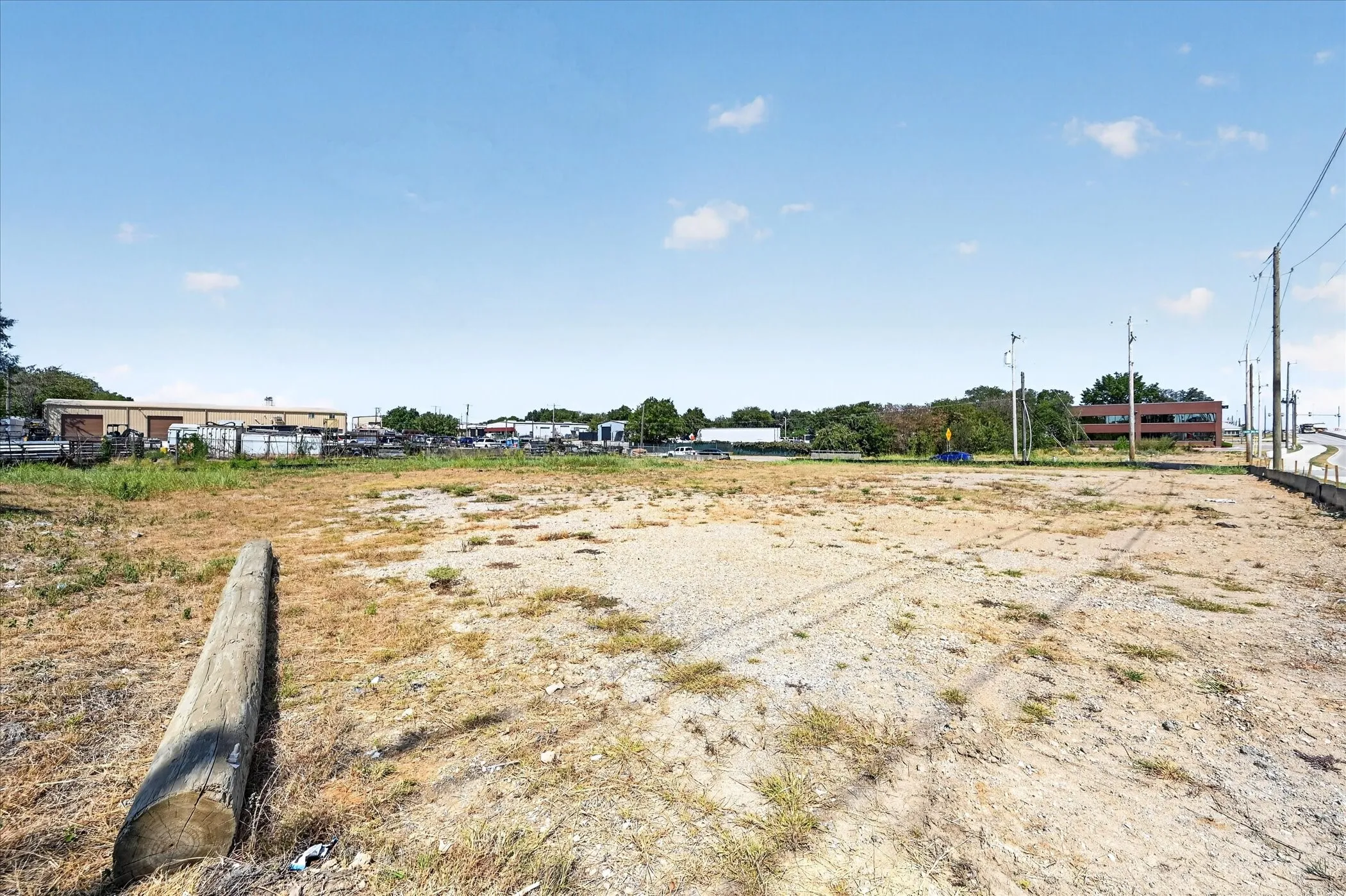 Unimproved Land For Sale in Tarrant County , 5600 E Loop 820 S, Fort Worth, Texas 76119, 0, 0, Garage spaces, 0 Sqft, built in 0, mls#21384151, Real Estate Agent in Fort Worth, Homes For Sale in Tarrant county, Homes For Sale in Fort Worth, Realtor in Fort Worth Texas, Real Estate Brokerage Independent Realty Texas, Luminita Cordes Realtor