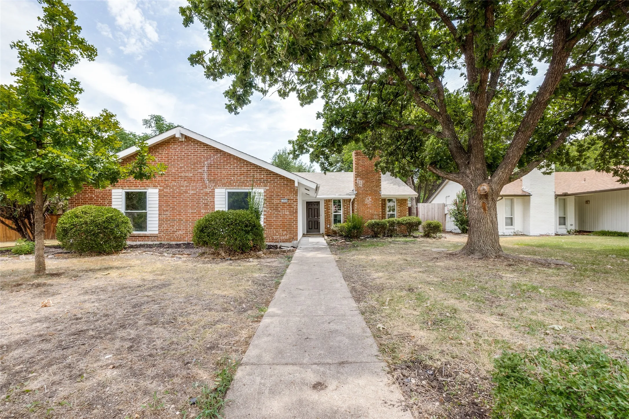 Single Family Residence For Rent in Dallas County , 1904 Richland Drive, Richardson, Texas 75081, 3 Bedroom, 2 Bathroom, 2 Garage spaces, 1,804 Sqft, built in 1973, mls#21384034, Real Estate Agent in Richardson, Homes For Rent in Dallas county, Homes For Rent in Richardson, Realtor in Richardson Texas, Real Estate Brokerage Independent Realty Texas, Luminita Cordes Realtor
