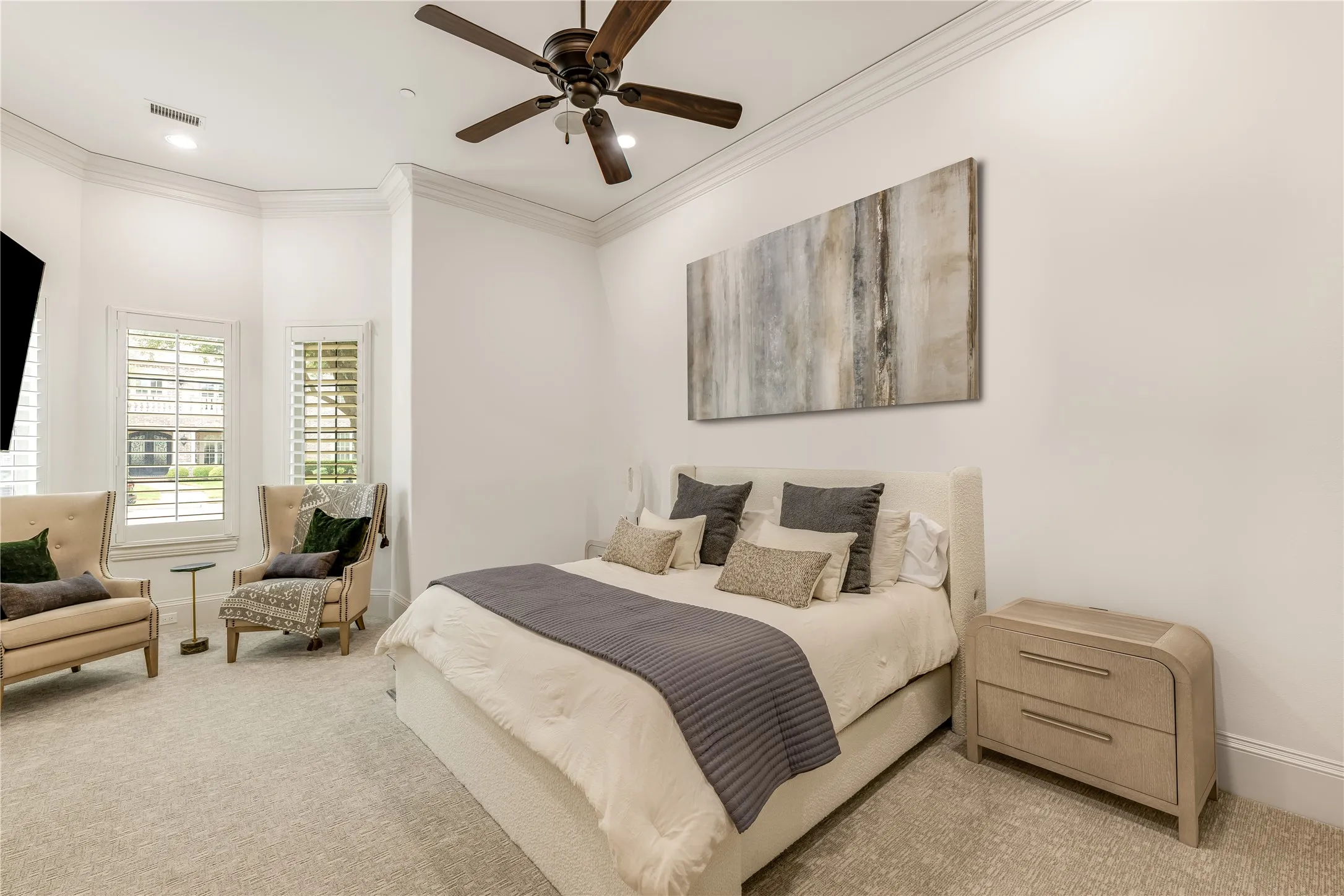Down guest Bedroom