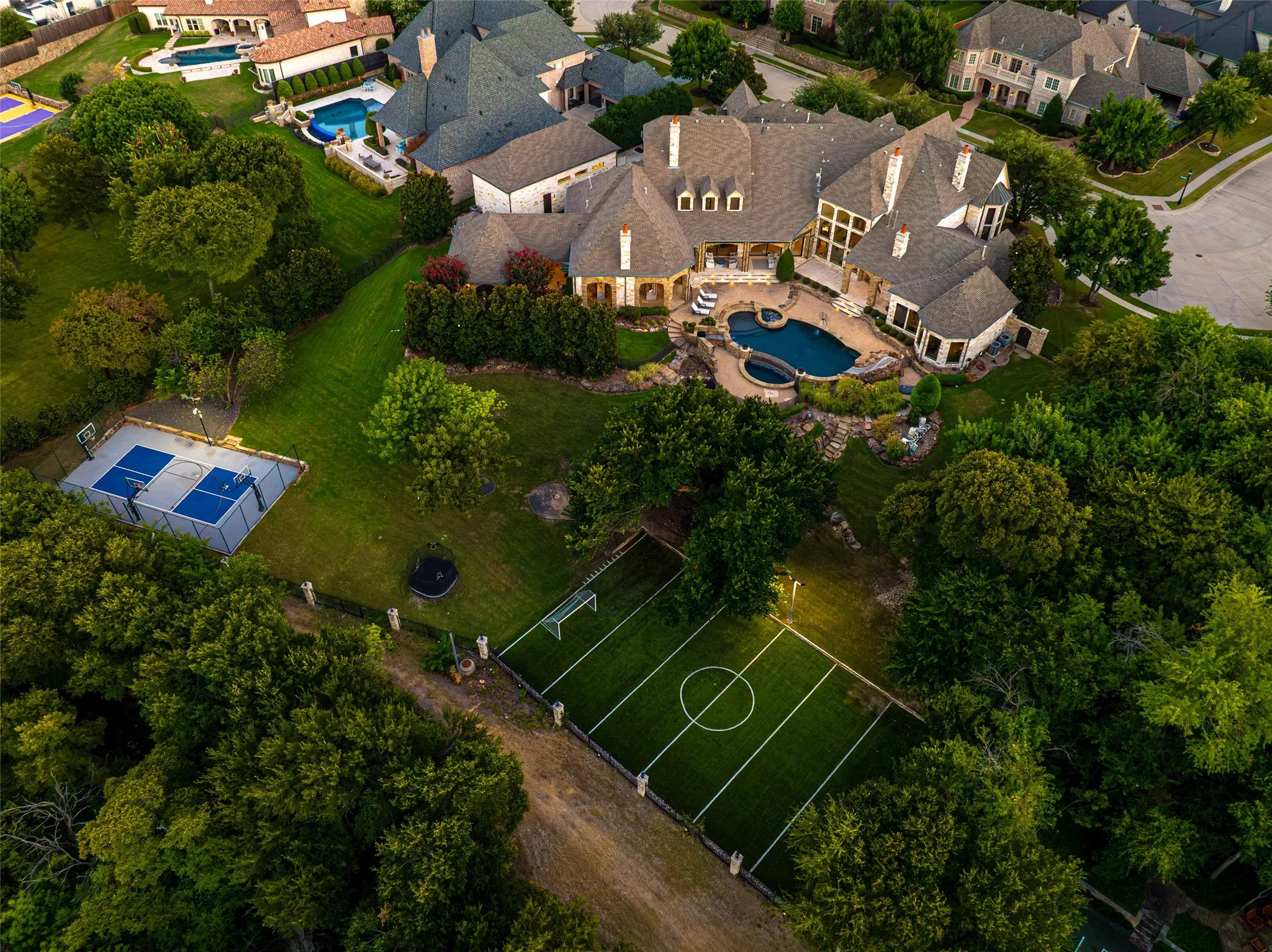 Single Family Residence For Sale in Collin County , 8096 Vistaview Place, Frisco, Texas 75034, 5 Bedroom, 7 Bathroom, 4 Garage spaces, 9,969 Sqft, built in 2011, mls#21383163, Real Estate Agent in Frisco, Homes For Sale in Collin county, Homes For Sale in Frisco, Realtor in Frisco Texas, Real Estate Brokerage Independent Realty Texas, Luminita Cordes Realtor