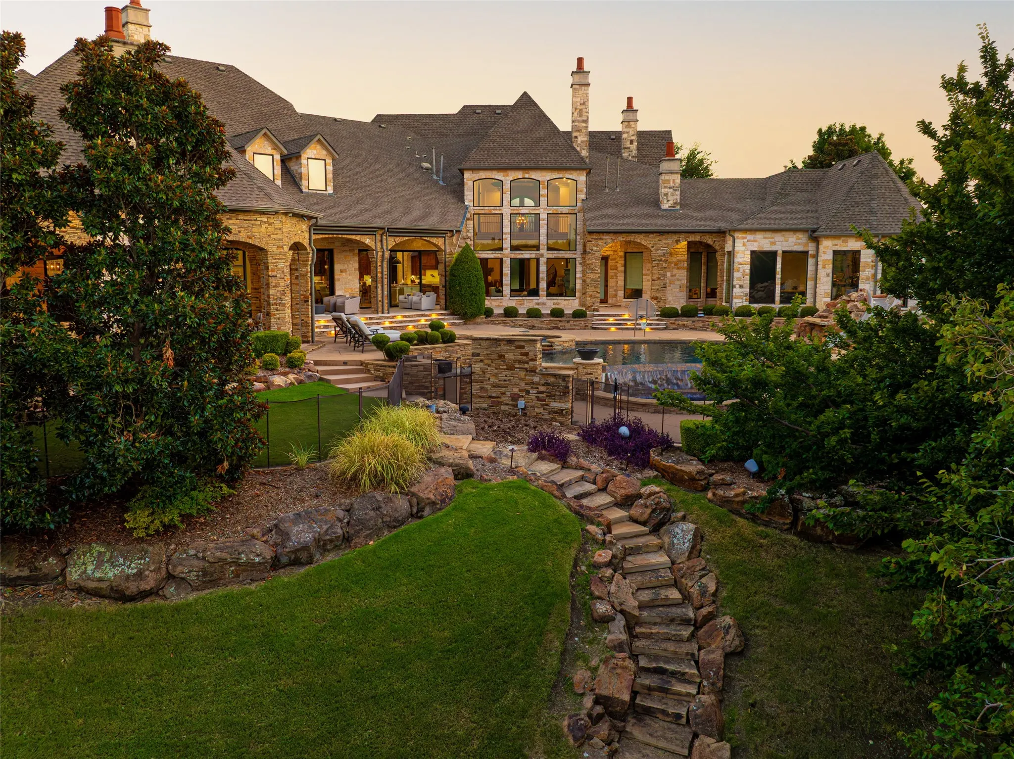Single Family Residence For Sale in Collin County , 8096 Vistaview Place, Frisco, Texas 75034, 5 Bedroom, 7 Bathroom, 4 Garage spaces, 9,969 Sqft, built in 2011, mls#21383163, Real Estate Agent in Frisco, Homes For Sale in Collin county, Homes For Sale in Frisco, Realtor in Frisco Texas, Real Estate Brokerage Independent Realty Texas, Luminita Cordes Realtor