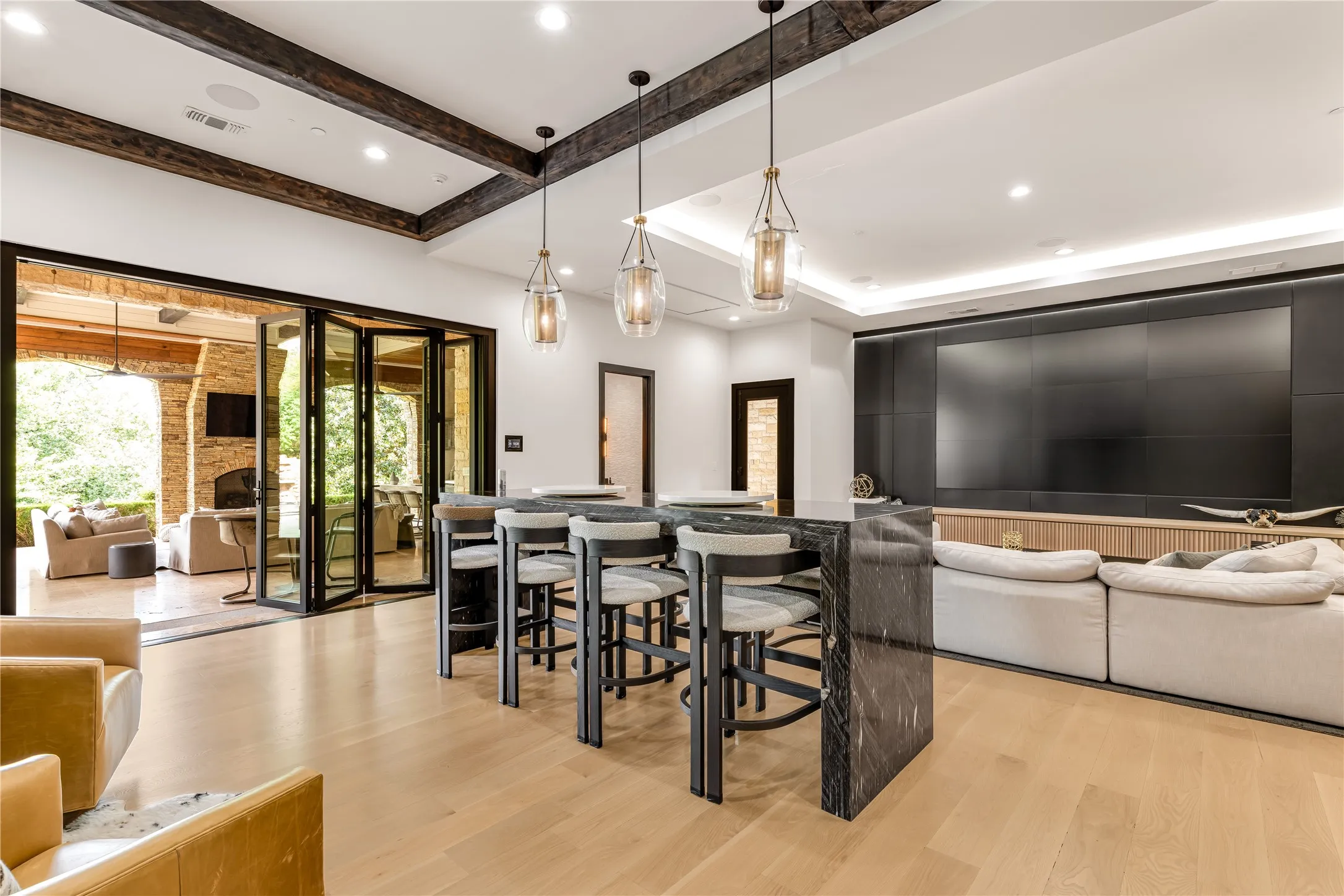 Single Family Residence For Sale in Collin County , 8096 Vistaview Place, Frisco, Texas 75034, 5 Bedroom, 7 Bathroom, 4 Garage spaces, 9,969 Sqft, built in 2011, mls#21383163, Real Estate Agent in Frisco, Homes For Sale in Collin county, Homes For Sale in Frisco, Realtor in Frisco Texas, Real Estate Brokerage Independent Realty Texas, Luminita Cordes Realtor