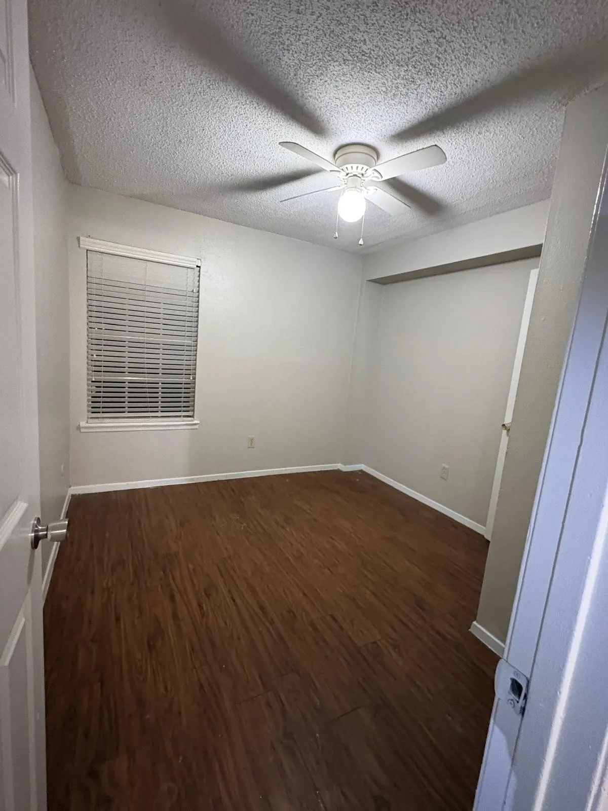 Apartment For Rent in Tarrant County , 108 E Cedar Street, Arlington, Texas 76011, 2 Bedroom, 1 Bathroom, Garage spaces, 700 Sqft, built in 1979, mls#21384761, Real Estate Agent in Arlington, Homes For Rent in Tarrant county, Homes For Rent in Arlington, Realtor in Arlington Texas, Real Estate Brokerage Independent Realty Texas, Luminita Cordes Realtor