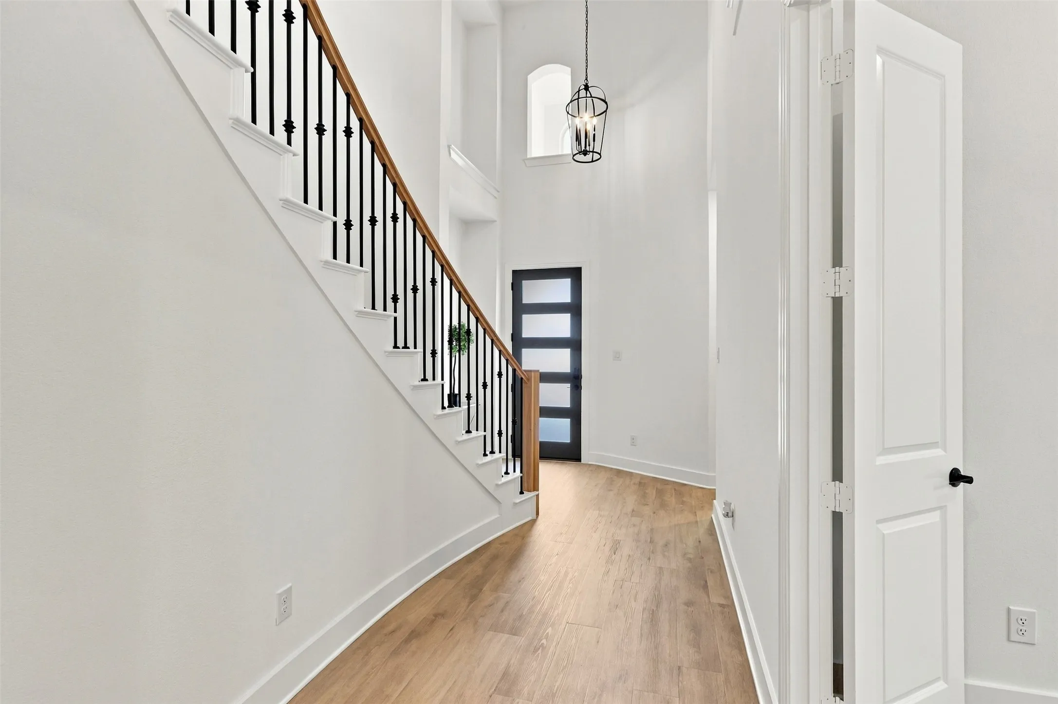 Single Family Residence For Rent in Collin County , 7424 Lilypad Lane, Mc Kinney, Texas 75071, 5 Bedroom, 5 Bathroom, 2 Garage spaces, 3,693 Sqft, built in 2024, mls#21384160, Real Estate Agent in Mc Kinney, Homes For Rent in Collin county, Homes For Rent in Mc Kinney, Realtor in Mc Kinney Texas, Real Estate Brokerage Independent Realty Texas, Luminita Cordes Realtor