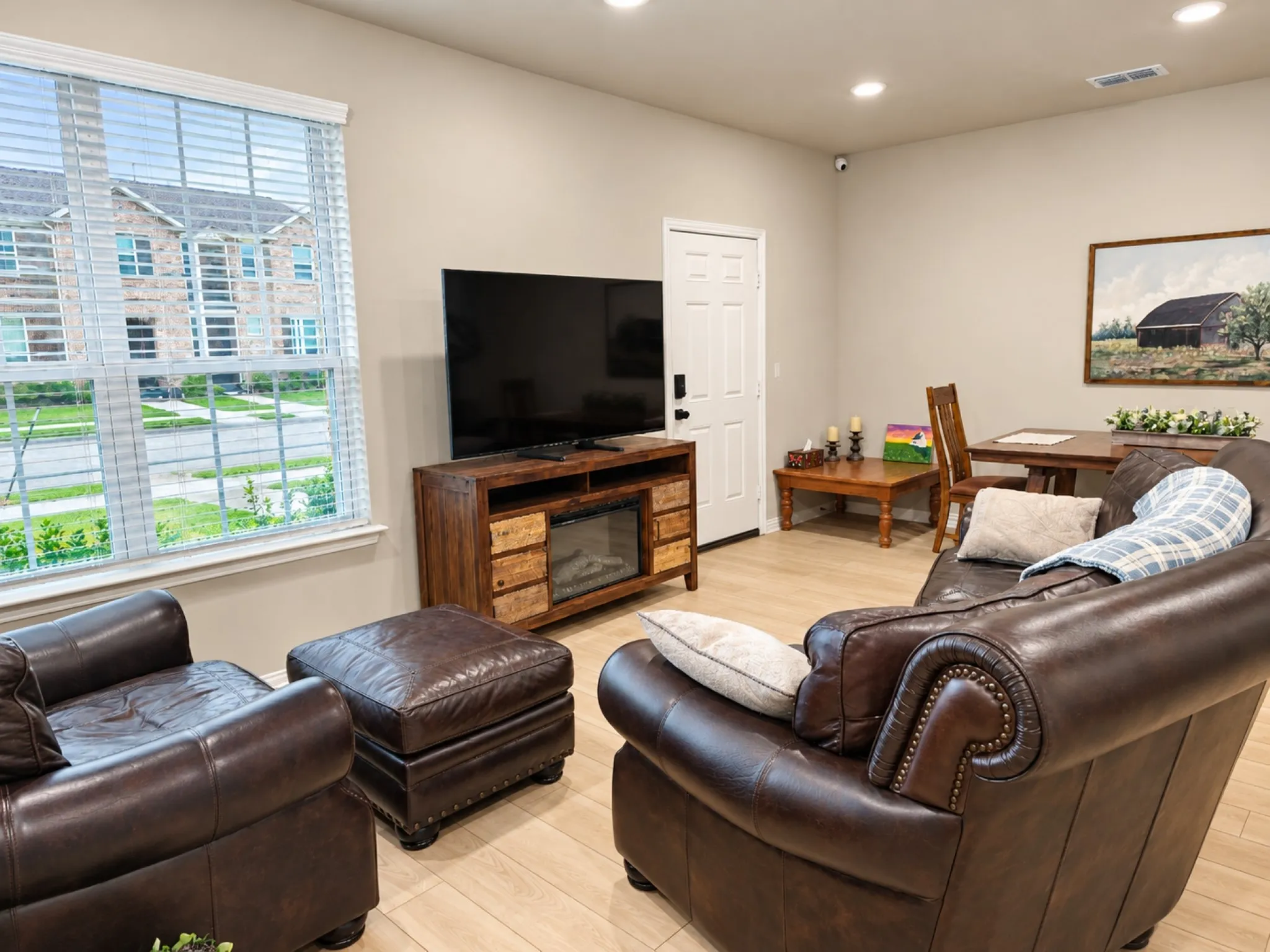 Townhouse For Sale in Grayson County , 3722 Malibu Drive, Sherman, Texas 75090, 3 Bedroom, 3 Bathroom, 2 Garage spaces, 1,762 Sqft, built in 2022, mls#21380948, Real Estate Agent in Sherman, Homes For Sale in Grayson county, Homes For Sale in Sherman, Realtor in Sherman Texas, Real Estate Brokerage Independent Realty Texas, Luminita Cordes Realtor