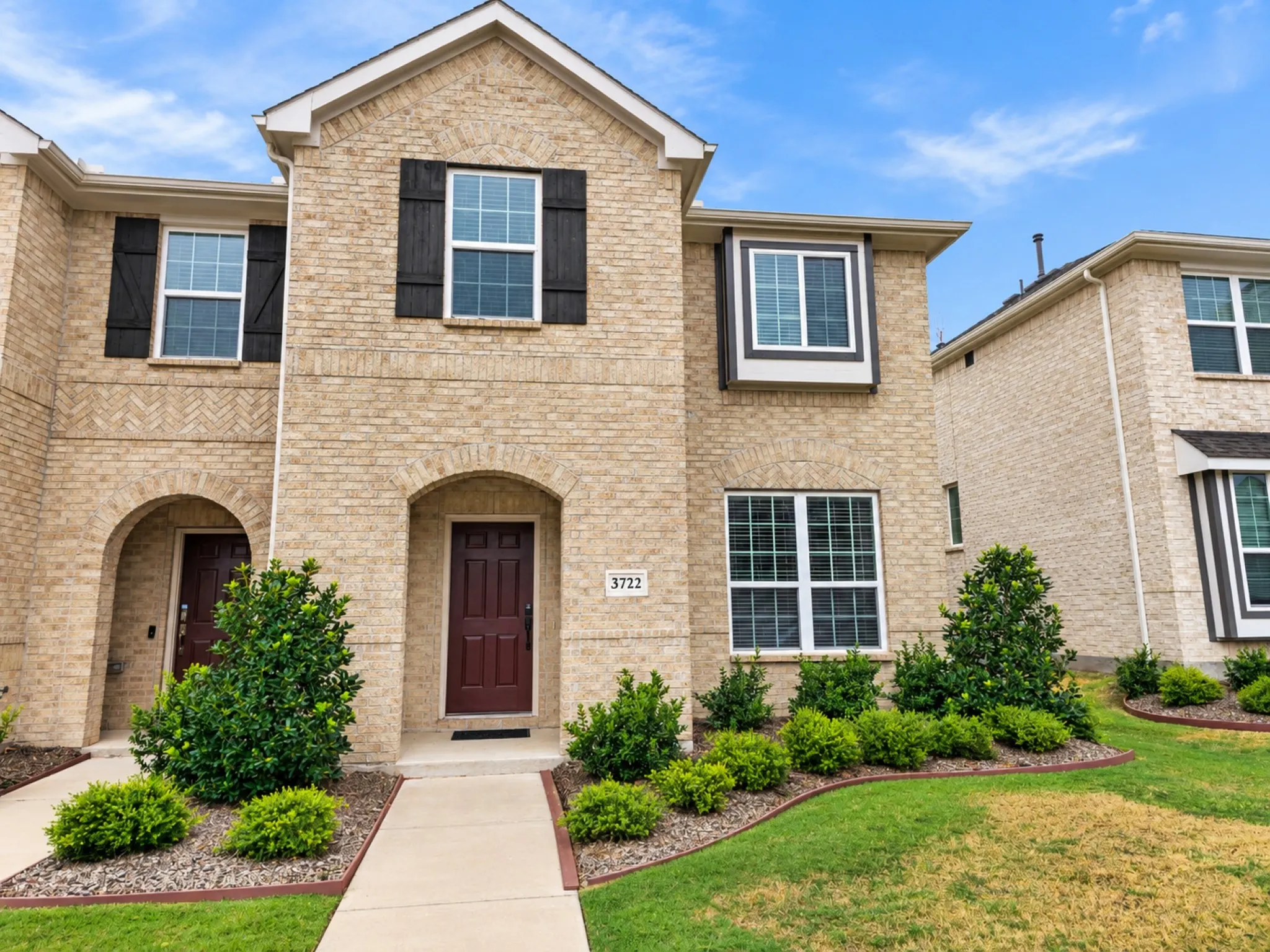 Townhouse For Sale in Grayson County , 3722 Malibu Drive, Sherman, Texas 75090, 3 Bedroom, 3 Bathroom, 2 Garage spaces, 1,762 Sqft, built in 2022, mls#21380948, Real Estate Agent in Sherman, Homes For Sale in Grayson county, Homes For Sale in Sherman, Realtor in Sherman Texas, Real Estate Brokerage Independent Realty Texas, Luminita Cordes Realtor