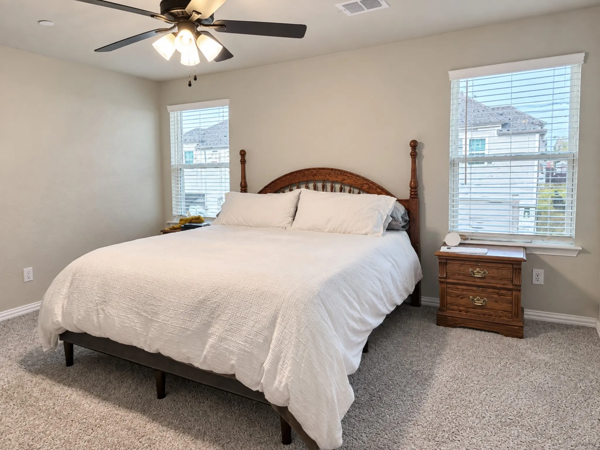 Townhouse For Sale in Grayson County , 3722 Malibu Drive, Sherman, Texas 75090, 3 Bedroom, 3 Bathroom, 2 Garage spaces, 1,762 Sqft, built in 2022, mls#21380948, Real Estate Agent in Sherman, Homes For Sale in Grayson county, Homes For Sale in Sherman, Realtor in Sherman Texas, Real Estate Brokerage Independent Realty Texas, Luminita Cordes Realtor