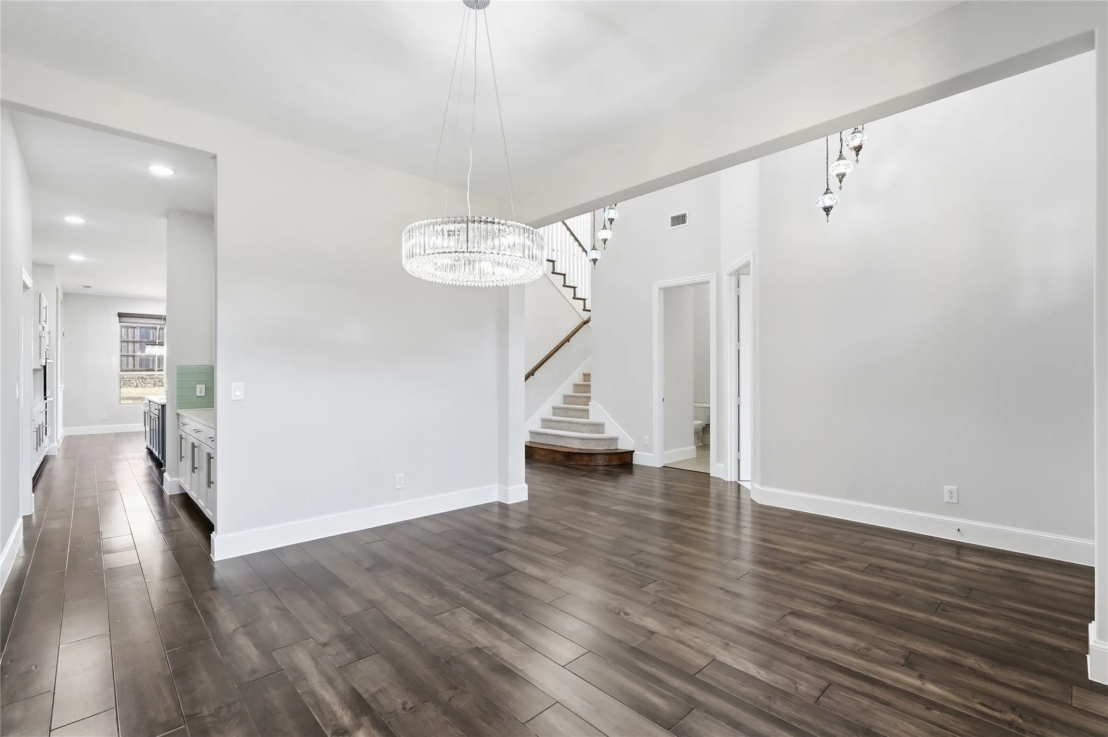 Single Family Residence For Sale in Denton County , 4216 Vista Terrace Drive, Frisco, Texas 75036, 5 Bedroom, 4 Bathroom, 3 Garage spaces, 3,875 Sqft, built in 2013, mls#21377055, Real Estate Agent in Frisco, Homes For Sale in Denton county, Homes For Sale in Frisco, Realtor in Frisco Texas, Real Estate Brokerage Independent Realty Texas, Luminita Cordes Realtor