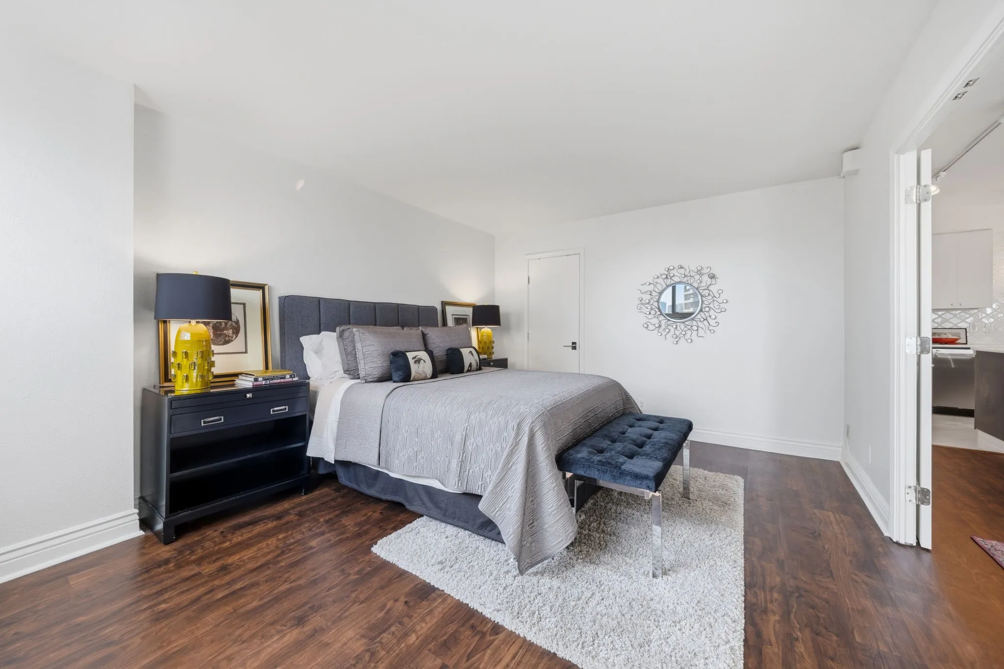 Condominium For Sale in Dallas County , 3883 Turtle Creek Boulevard 909, Dallas, Texas 75219, 1 Bedroom, 1 Bathroom, 1 Garage spaces, 787 Sqft, built in 1963, mls#21384672, Real Estate Agent in Dallas, Homes For Sale in Dallas county, Homes For Sale in Dallas, Realtor in Dallas Texas, Real Estate Brokerage Independent Realty Texas, Luminita Cordes Realtor