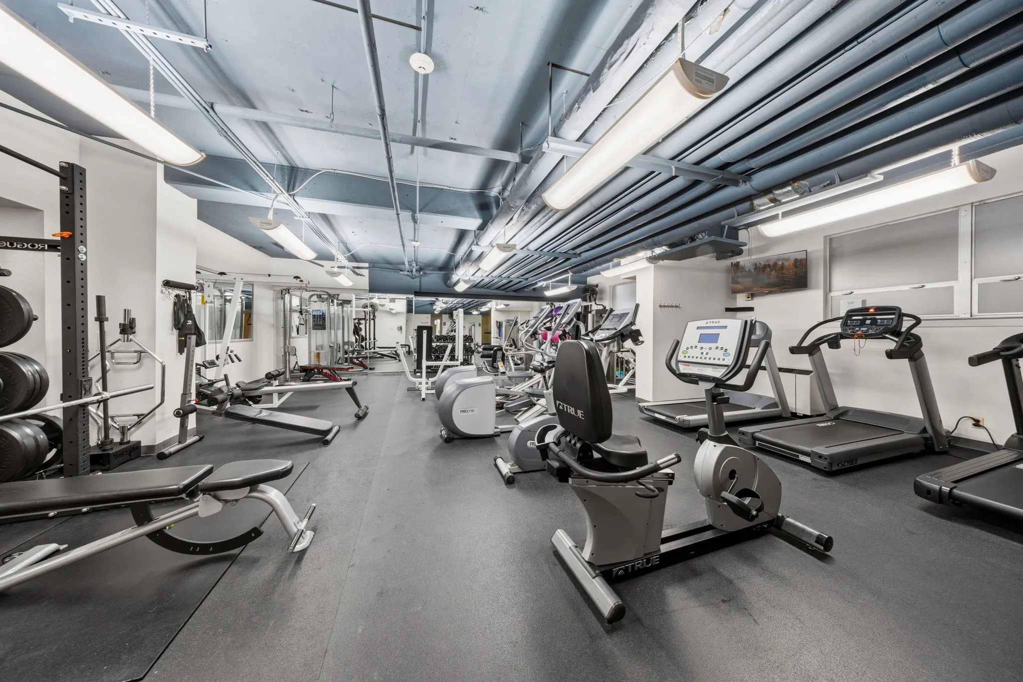 Condominium For Sale in Dallas County , 3883 Turtle Creek Boulevard 909, Dallas, Texas 75219, 1 Bedroom, 1 Bathroom, 1 Garage spaces, 787 Sqft, built in 1963, mls#21384672, Real Estate Agent in Dallas, Homes For Sale in Dallas county, Homes For Sale in Dallas, Realtor in Dallas Texas, Real Estate Brokerage Independent Realty Texas, Luminita Cordes Realtor