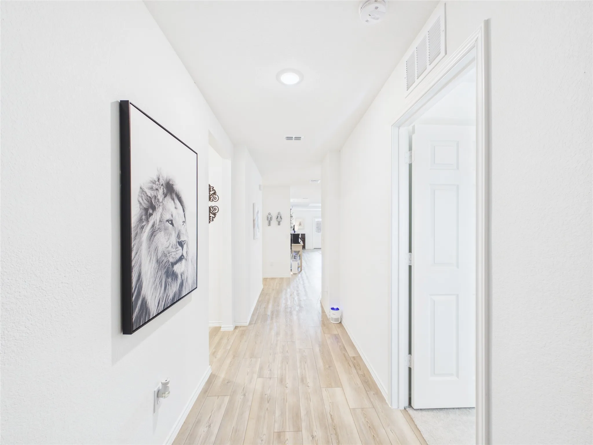 Come on in and lets tour this beautiful newer contstruction home.
