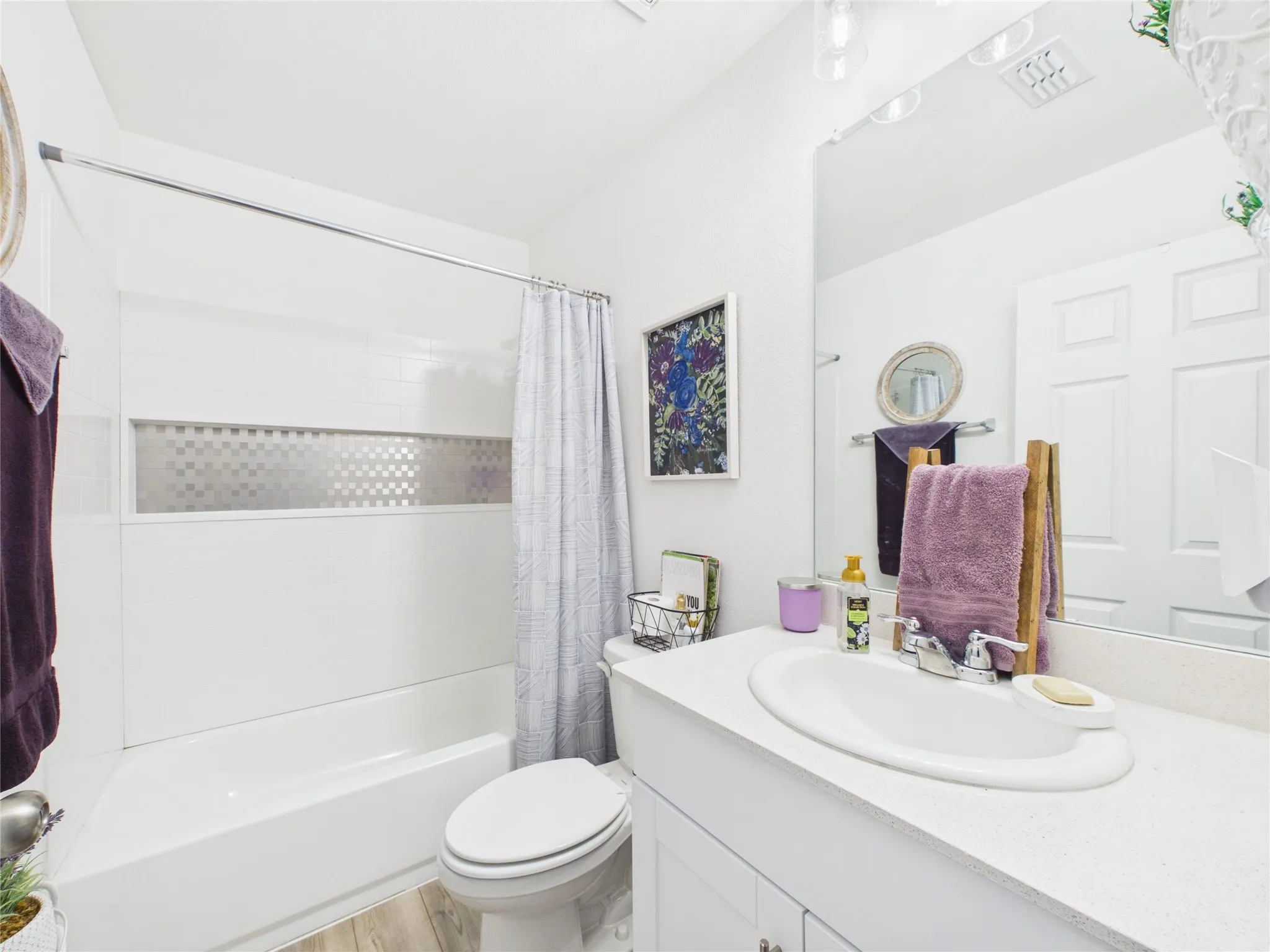 Secondary bathroom near bedroom 2 and 3